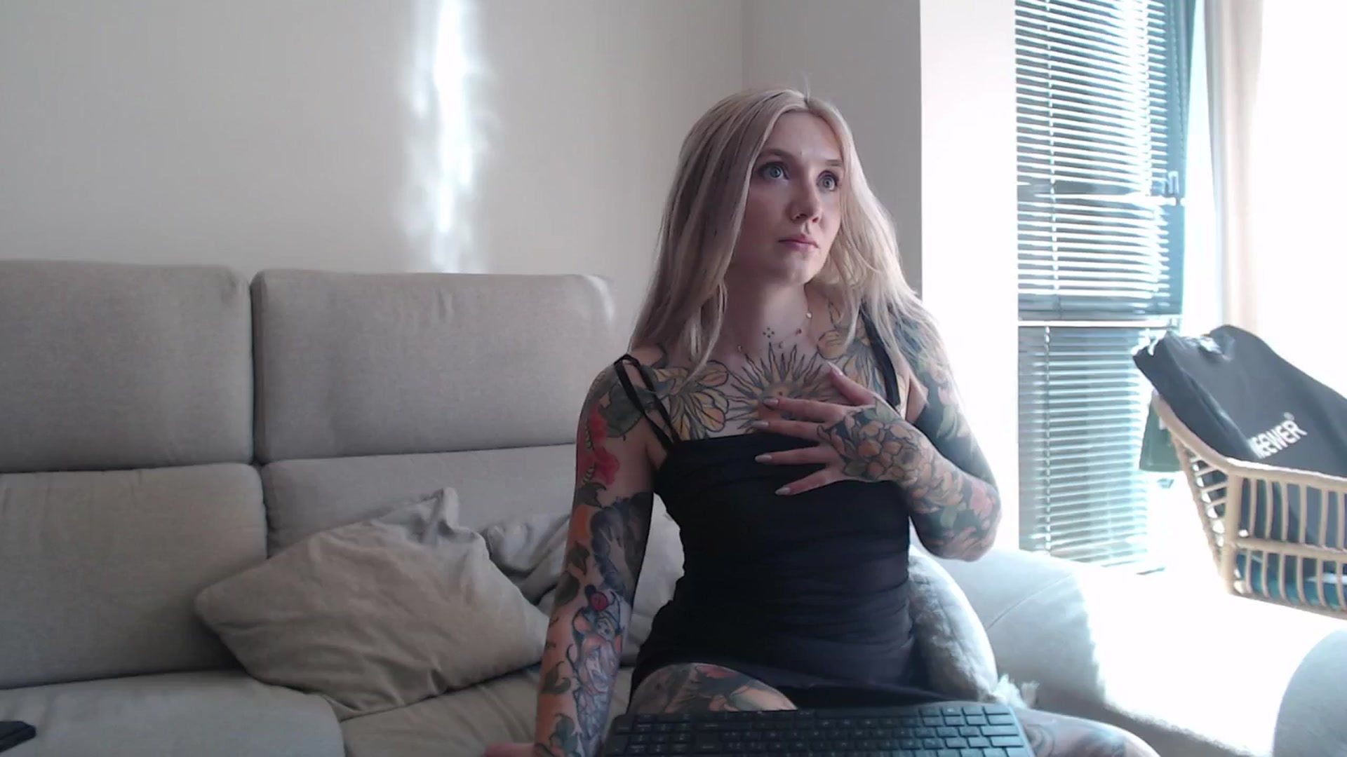 Gallery image thumbnail from Tattoo_bbgirl's myfreecams stream on, 08/15/2025, 15:24 image 17 of 20