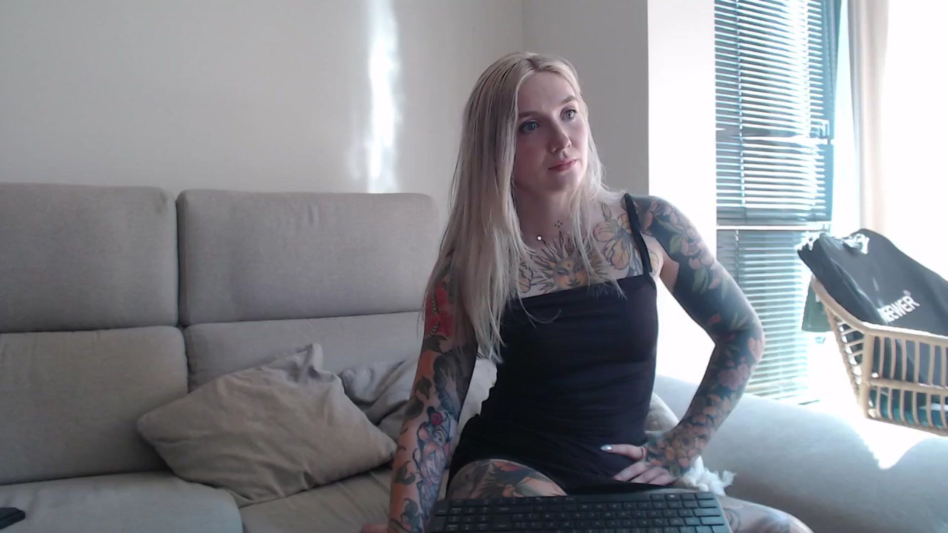 Gallery image thumbnail from Tattoo_bbgirl's myfreecams stream on, 08/15/2025, 15:24 image 14 of 20