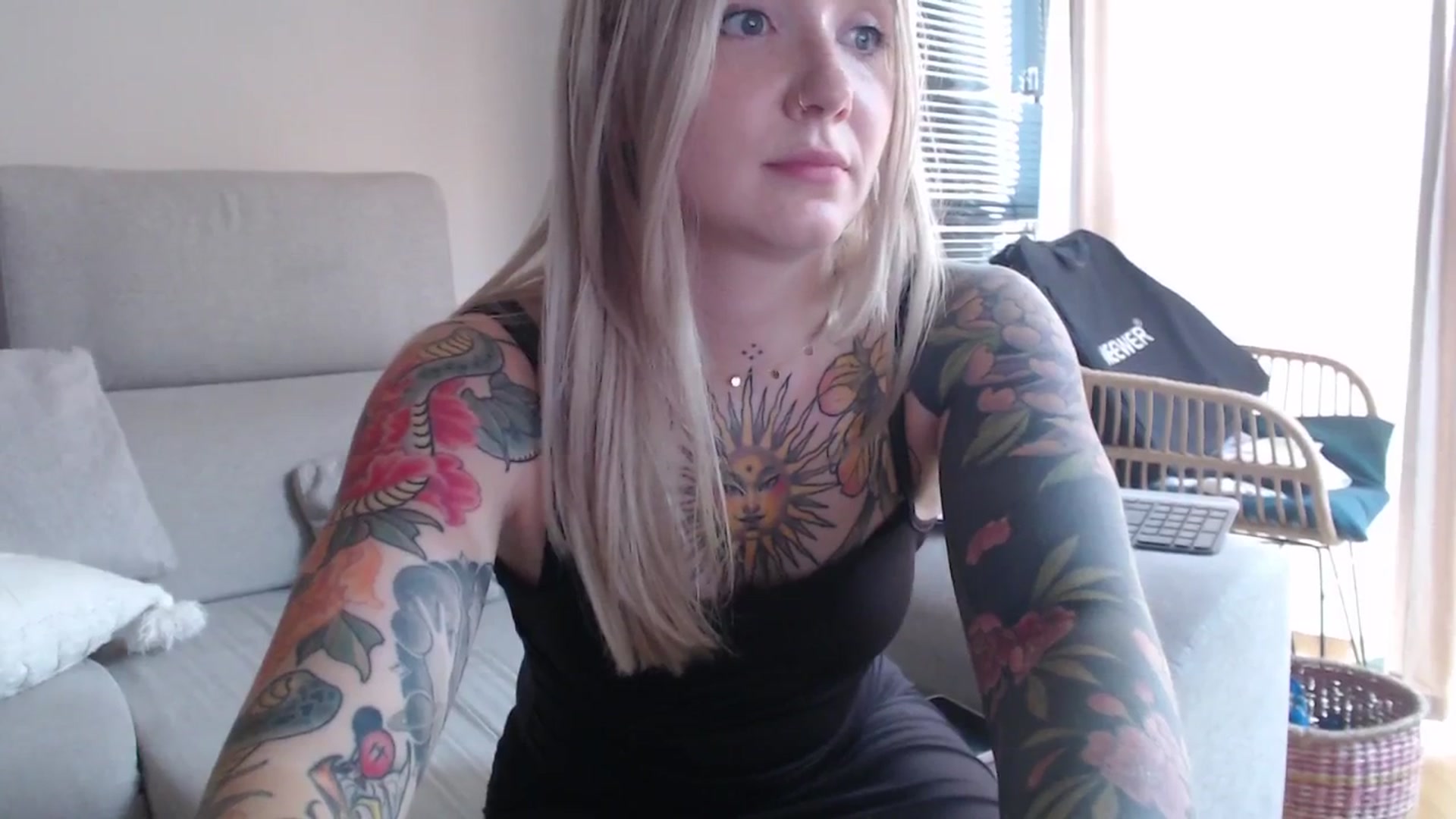 Gallery image thumbnail from Tattoo_bbgirl's myfreecams stream on, 08/15/2025, 20:07 image 9 of 20