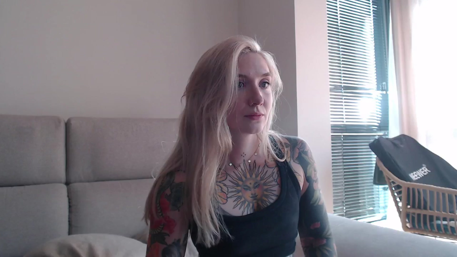 Gallery image thumbnail from Tattoo_bbgirl's myfreecams stream on, 08/16/2025, 16:36 image 17 of 20