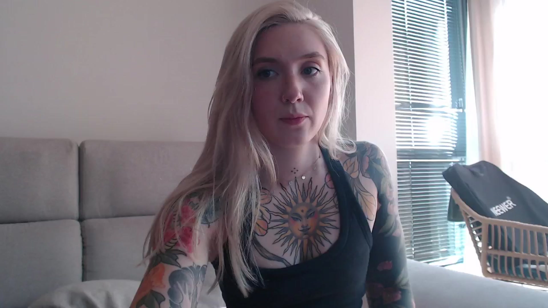 Gallery image thumbnail from Tattoo_bbgirl's myfreecams stream on, 08/16/2025, 16:36 image 16 of 20