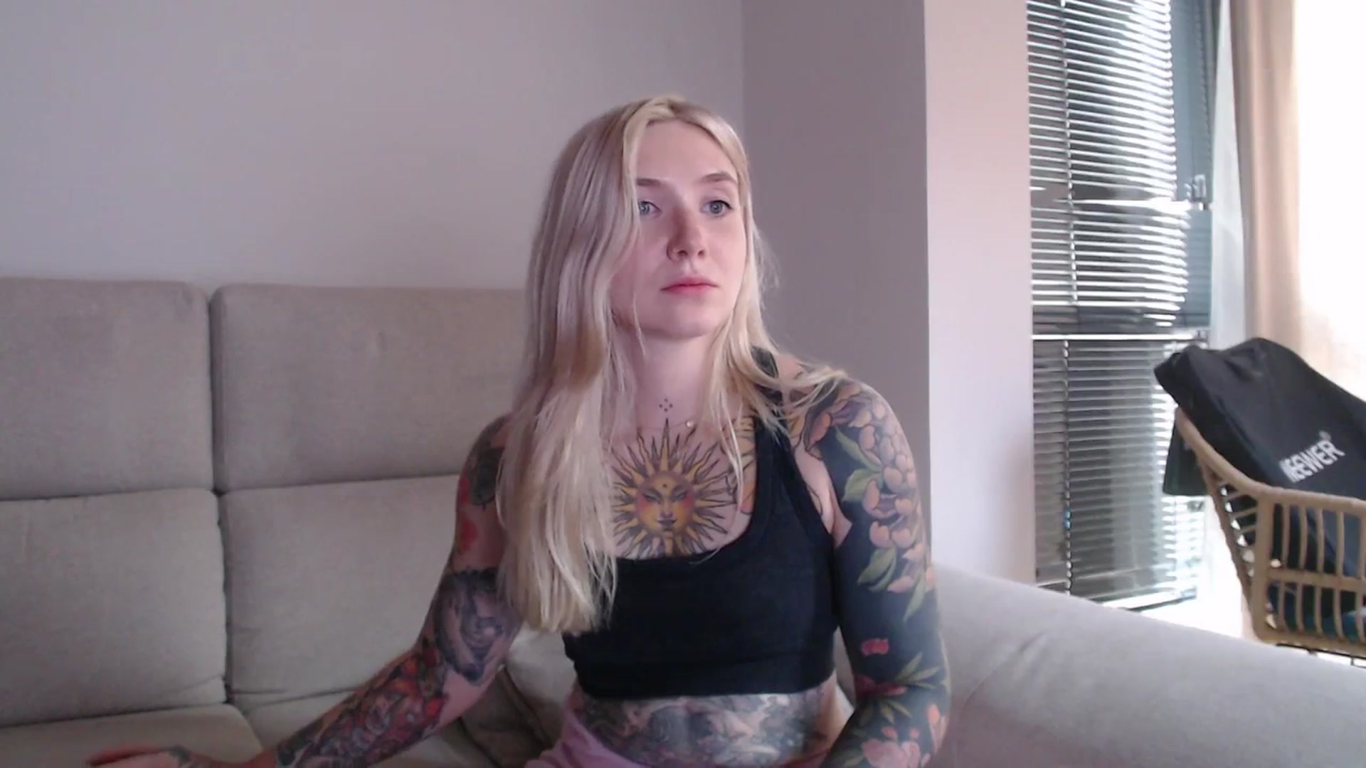 Gallery image thumbnail from Tattoo_bbgirl's myfreecams stream on, 08/16/2025, 19:35 image 14 of 20