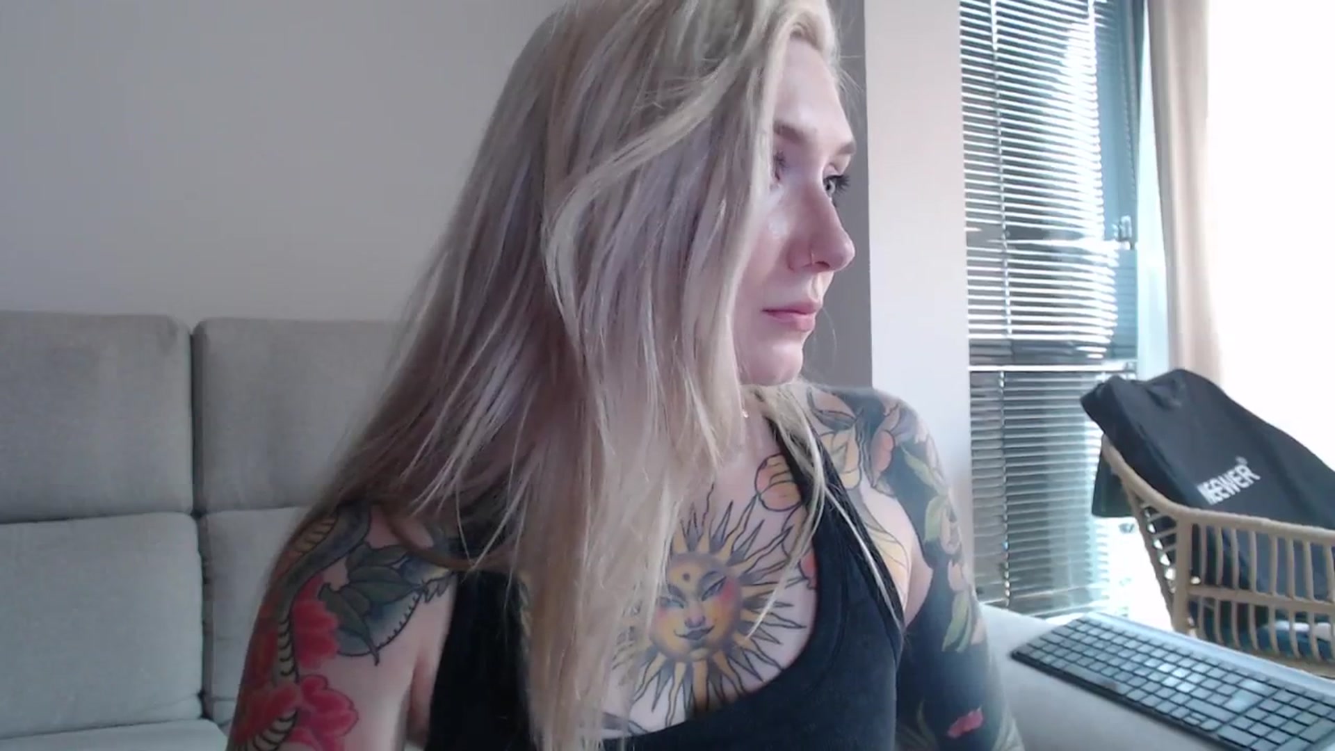 Gallery image thumbnail from Tattoo_bbgirl's myfreecams stream on, 08/16/2025, 19:35 image 7 of 20