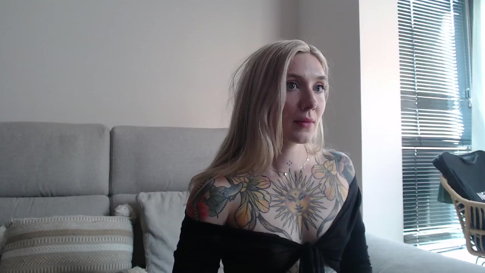 Gallery image thumbnail from Tattoo_bbgirl's myfreecams stream on, 08/19/2025, 19:33 image 7 of 20