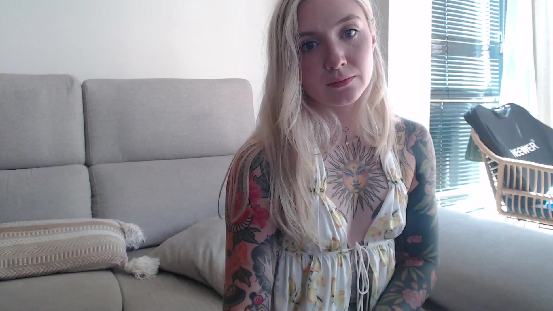 Gallery image thumbnail from Tattoo_bbgirl's myfreecams stream on, 08/22/2025, 17:40 image 1 of 20