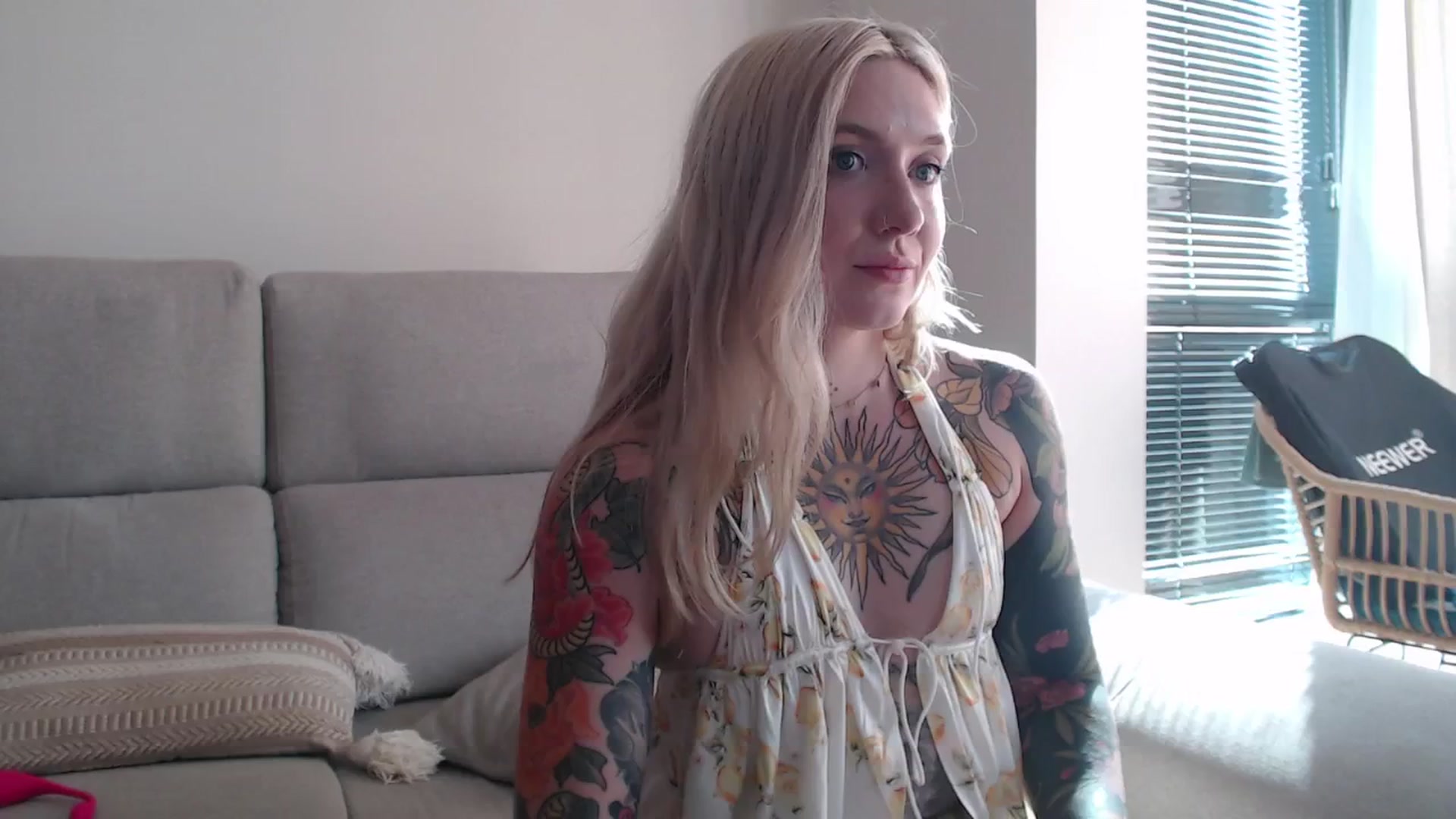 Gallery image thumbnail from Tattoo_bbgirl's myfreecams stream on, 08/22/2025, 17:40 image 10 of 20