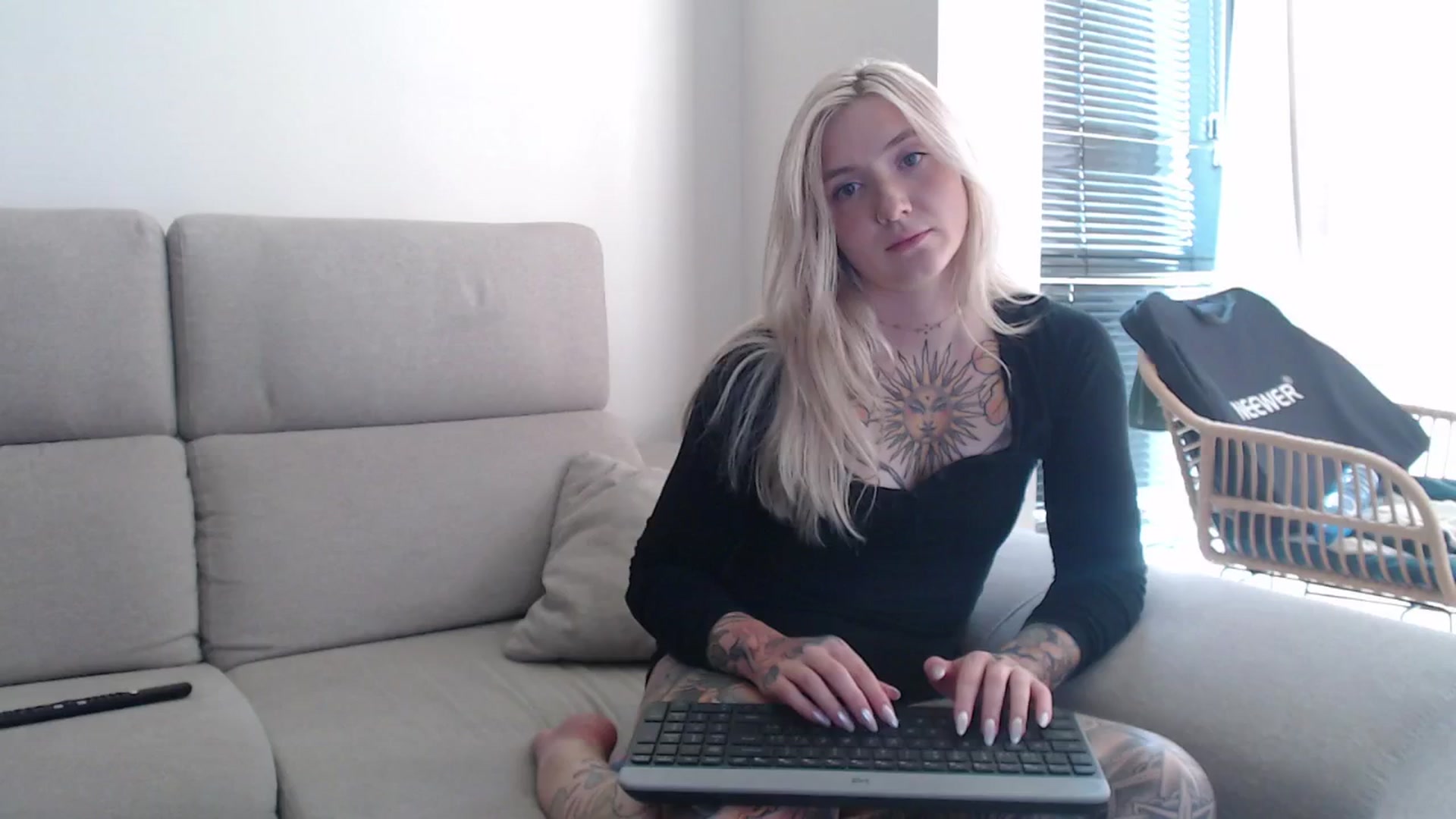 Gallery image thumbnail from Tattoo_bbgirl's myfreecams stream on, 08/25/2025, 13:31 image 18 of 20