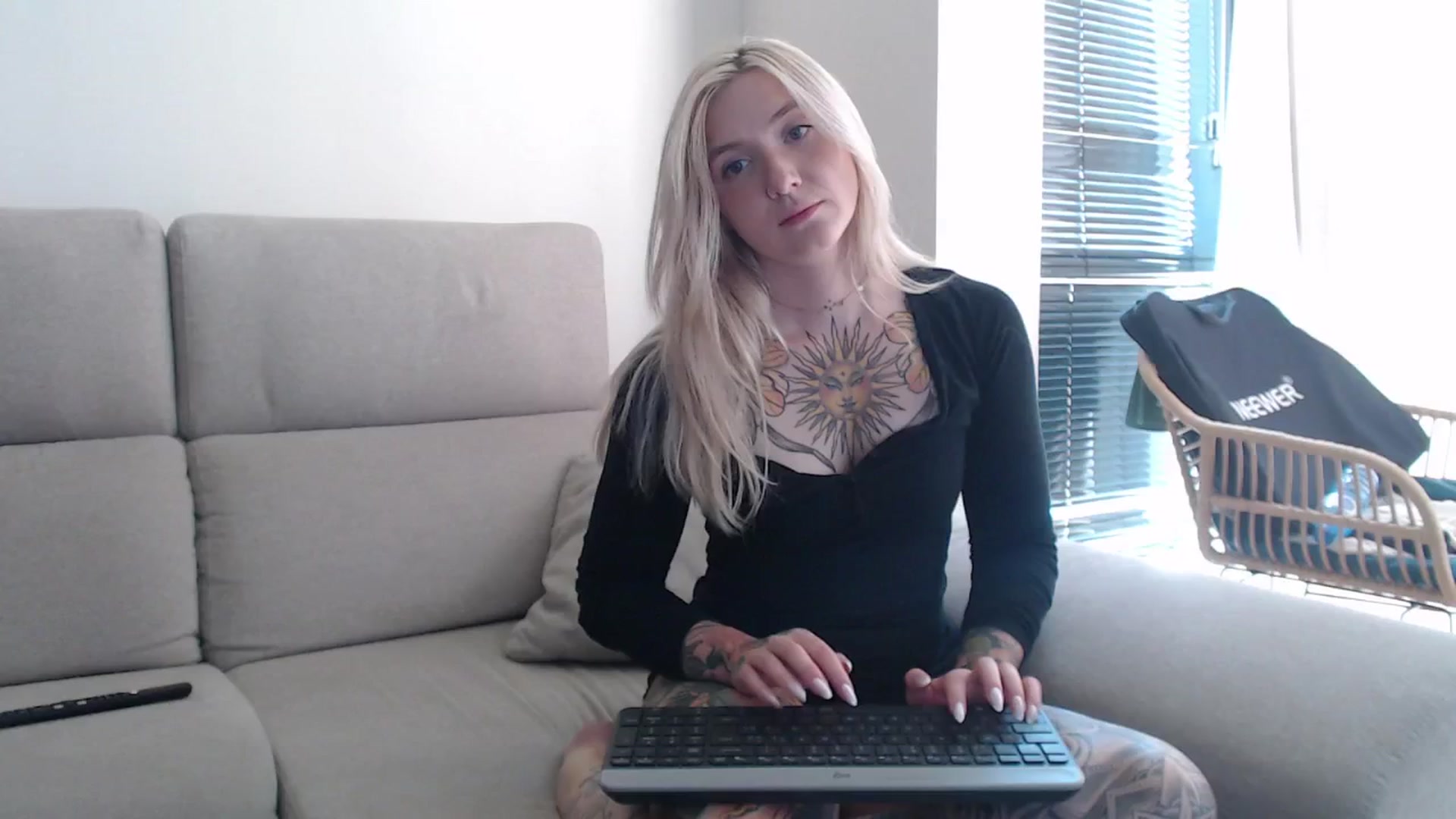 Gallery image thumbnail from Tattoo_bbgirl's myfreecams stream on, 08/25/2025, 13:31 image 16 of 20