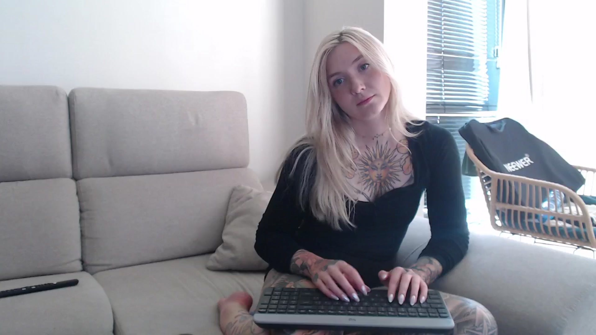 Gallery image thumbnail from Tattoo_bbgirl's myfreecams stream on, 08/25/2025, 13:31 image 19 of 20