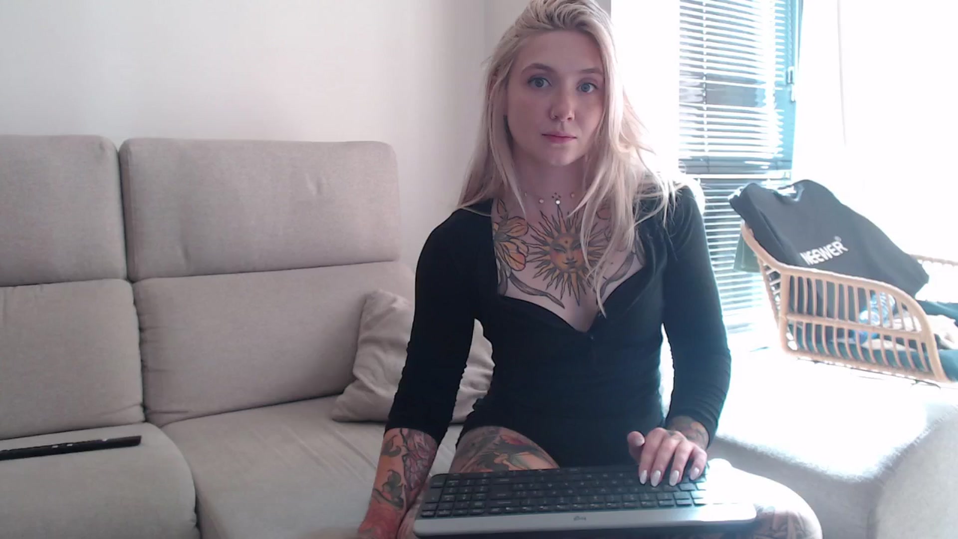 Gallery image thumbnail from Tattoo_bbgirl's myfreecams stream on, 08/25/2025, 16:28 image 7 of 20