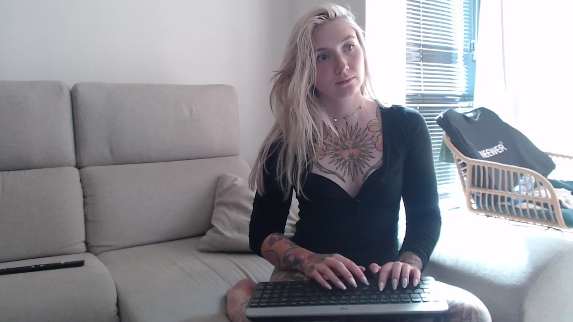 Gallery image thumbnail from Tattoo_bbgirl's myfreecams stream on, 08/25/2025, 16:28 image 9 of 20