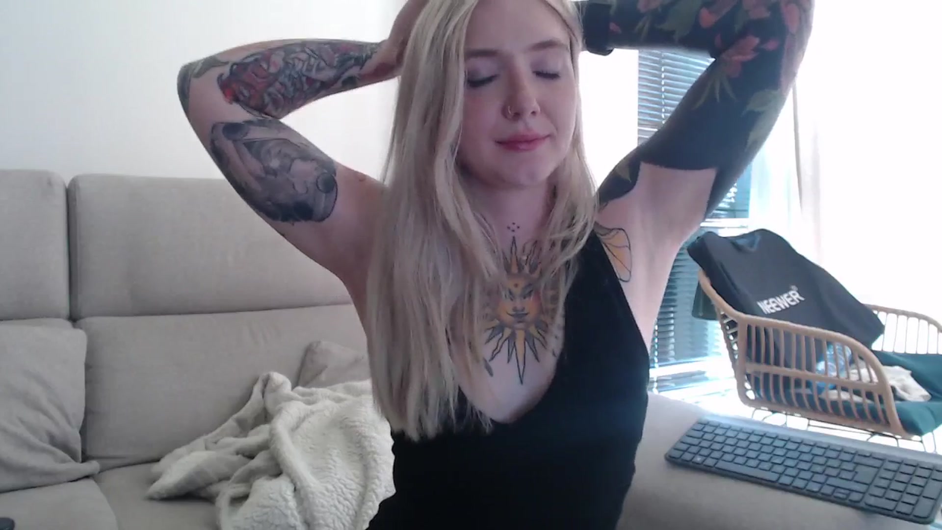 Gallery image thumbnail from Tattoo_bbgirl's myfreecams stream on, 08/29/2025, 13:21 image 4 of 20
