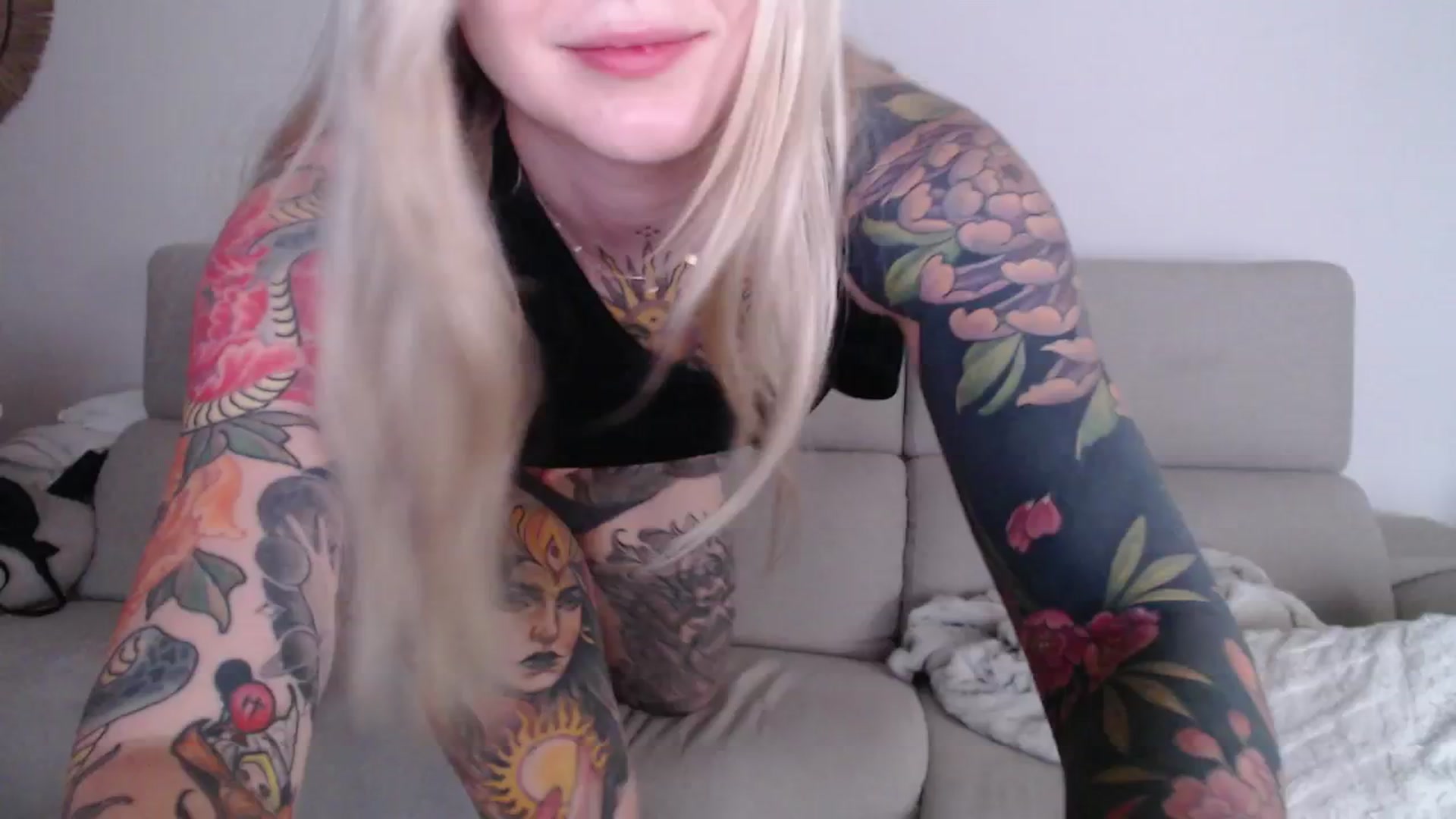 Gallery image thumbnail from Tattoo_bbgirl's myfreecams stream on, 08/29/2025, 18:34 image 10 of 20