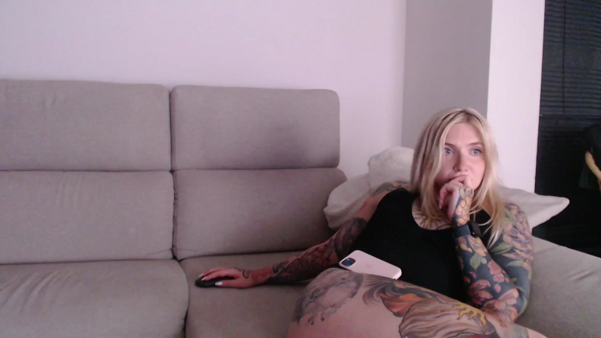 Gallery image thumbnail from Tattoo_bbgirl's myfreecams stream on, 08/29/2025, 19:34 image 17 of 20