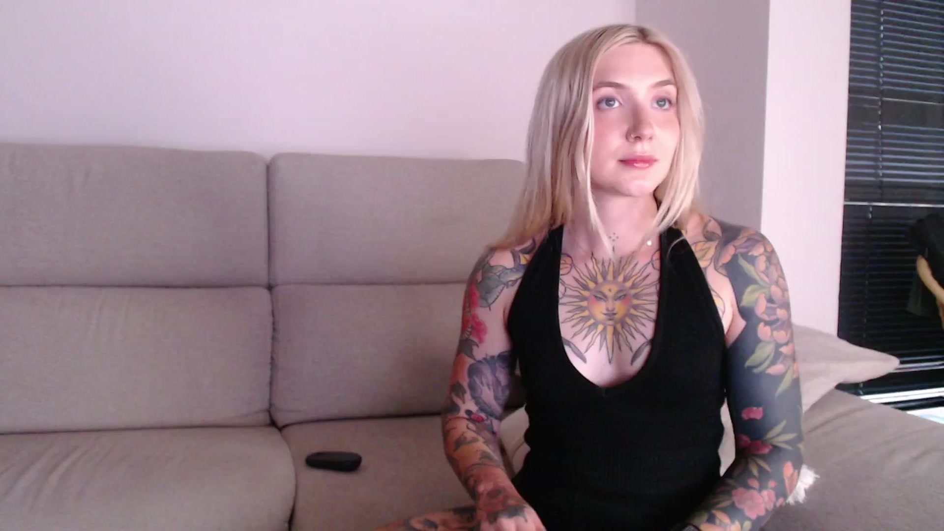 Gallery image thumbnail from Tattoo_bbgirl's myfreecams stream on, 08/29/2025, 19:34 image 3 of 20
