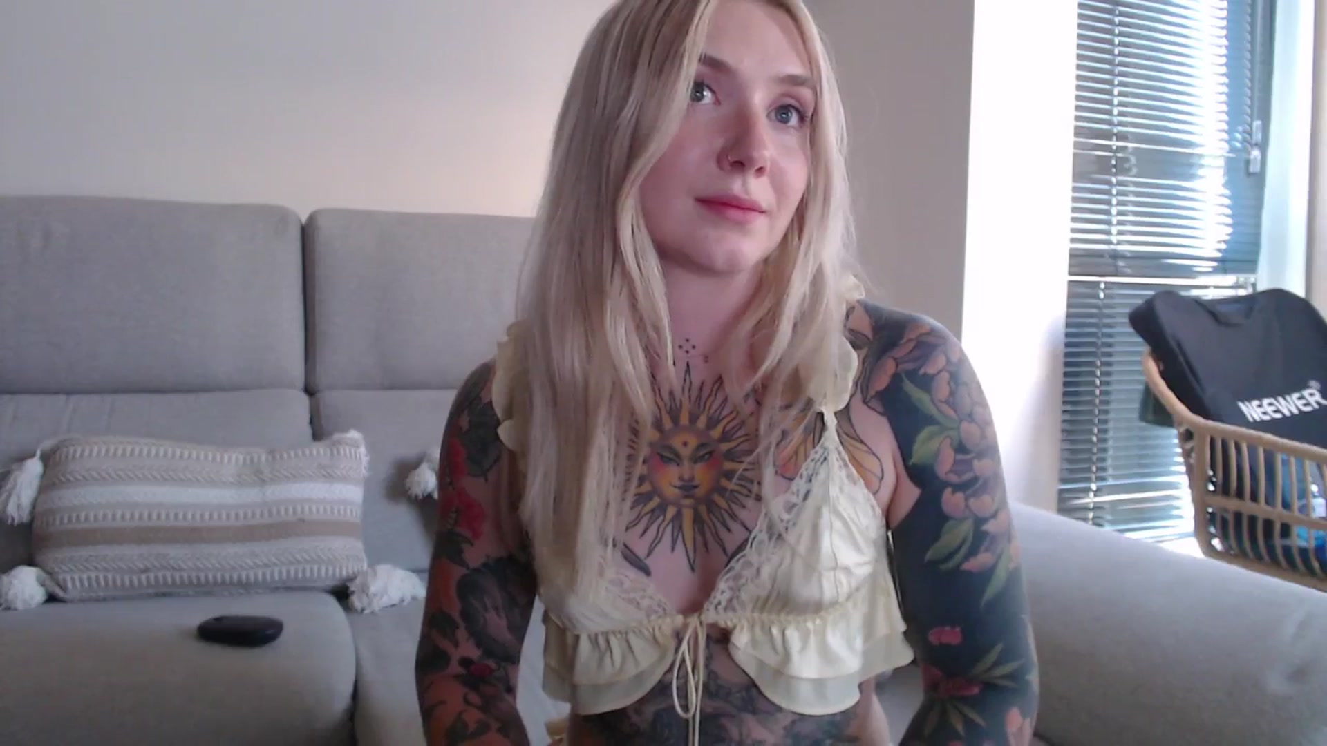 Gallery image thumbnail from Tattoo_bbgirl's myfreecams stream on, 09/01/2025, 18:54 image 13 of 20