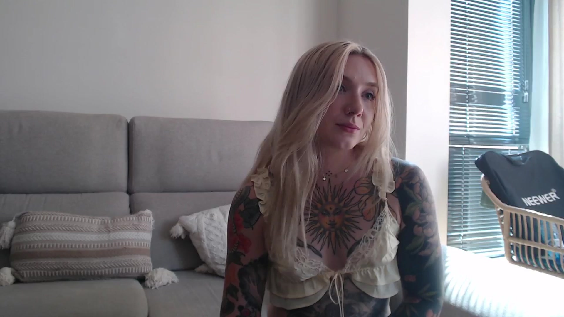 Gallery image thumbnail from Tattoo_bbgirl's myfreecams stream on, 09/01/2025, 18:54 image 2 of 20
