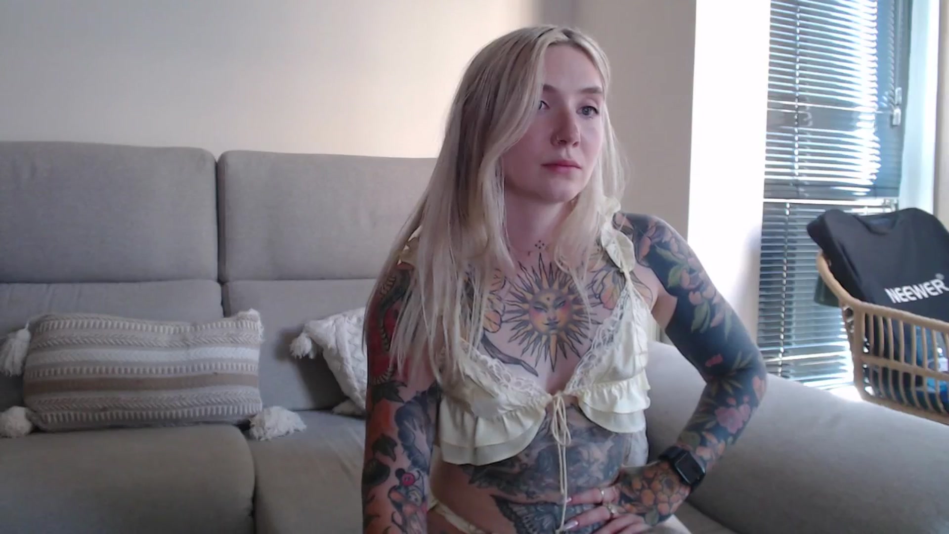 Gallery image thumbnail from Tattoo_bbgirl's myfreecams stream on, 09/01/2025, 18:54 image 10 of 20