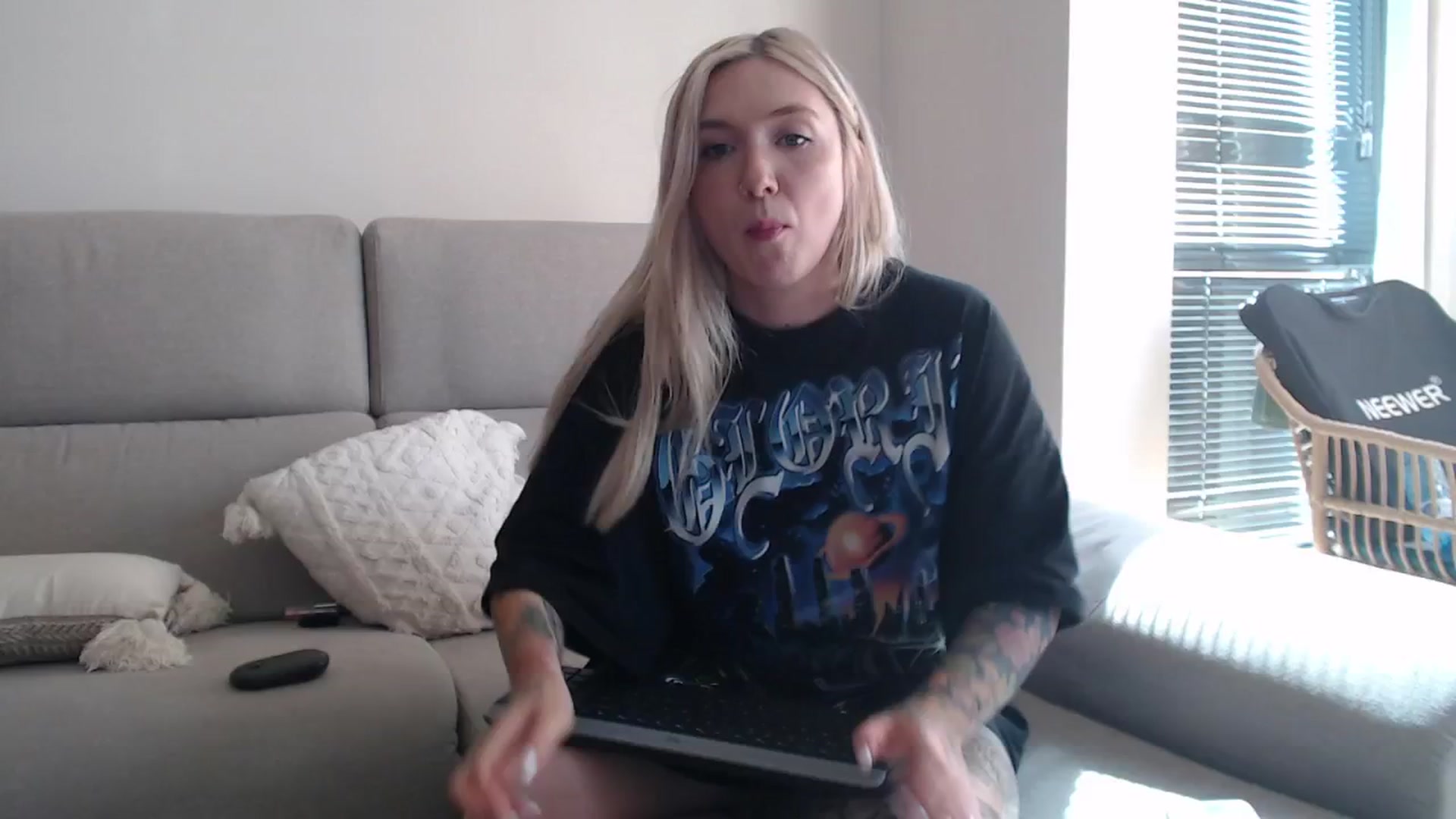 Gallery image thumbnail from Tattoo_bbgirl's myfreecams stream on, 09/02/2025, 16:29 image 11 of 20