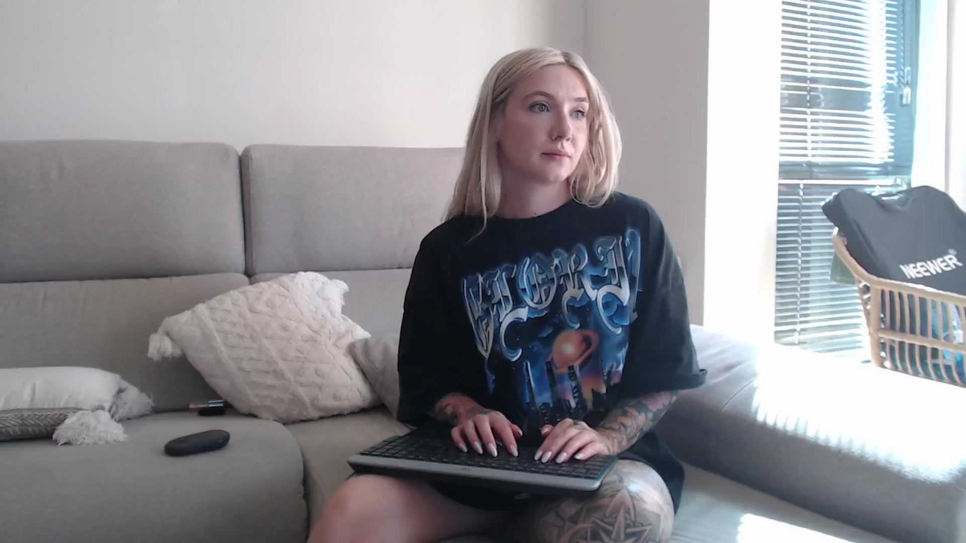 Gallery image thumbnail from Tattoo_bbgirl's myfreecams stream on, 09/02/2025, 16:29 image 9 of 20