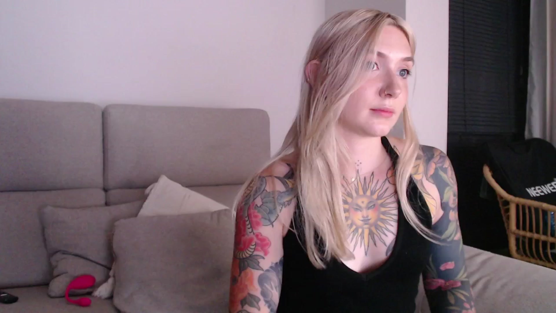 Gallery image thumbnail from Tattoo_bbgirl's myfreecams stream on, 09/04/2025, 20:20 image 17 of 20