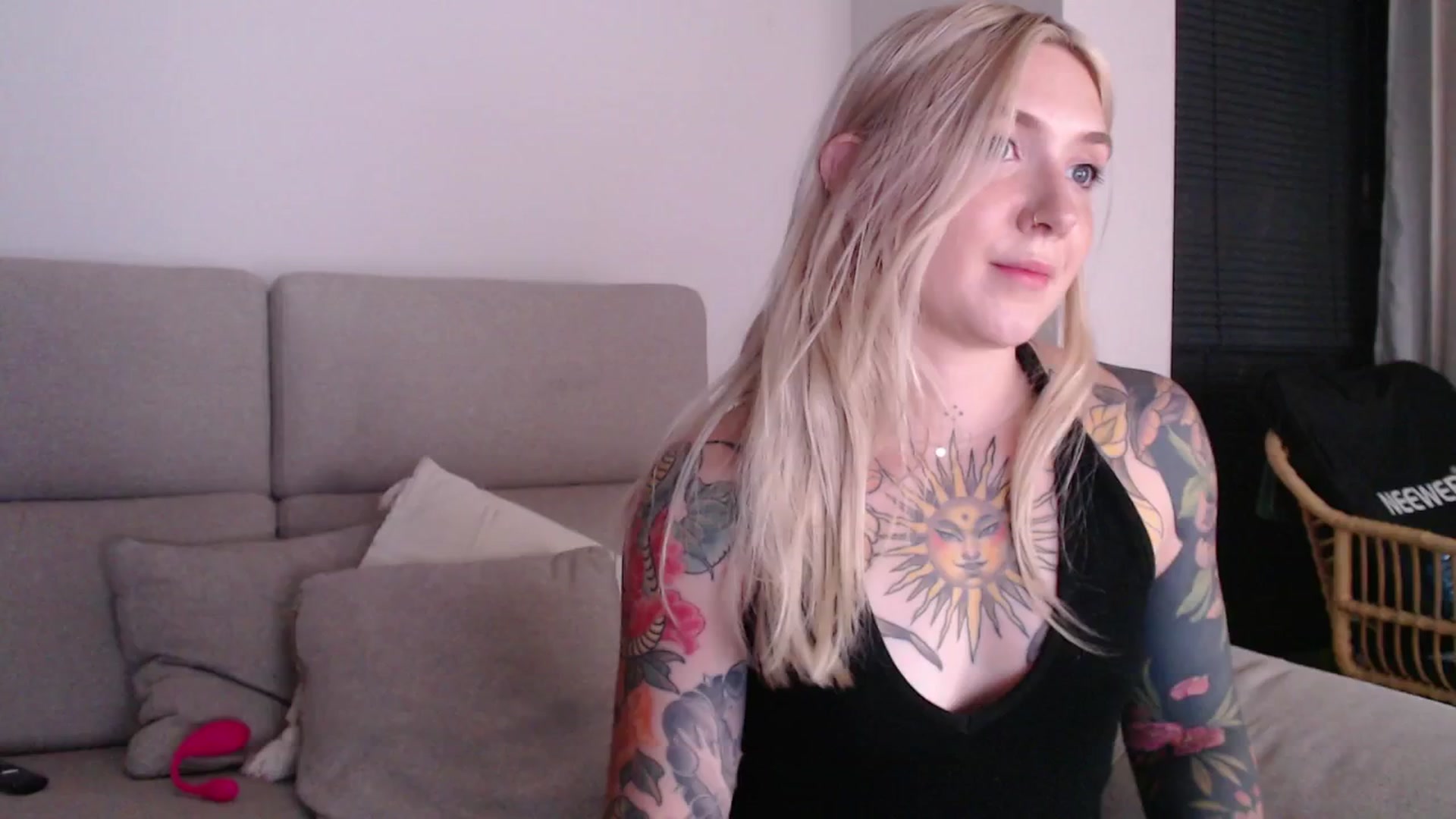 Gallery image thumbnail from Tattoo_bbgirl's myfreecams stream on, 09/04/2025, 20:20 image 19 of 20