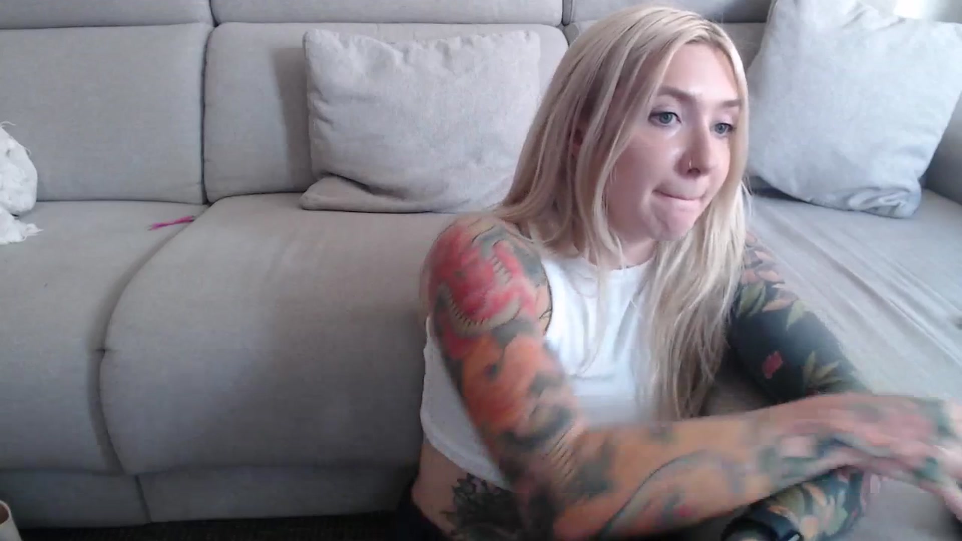 Gallery image thumbnail from Tattoo_bbgirl's myfreecams stream on, 09/09/2025, 13:51 image 13 of 20