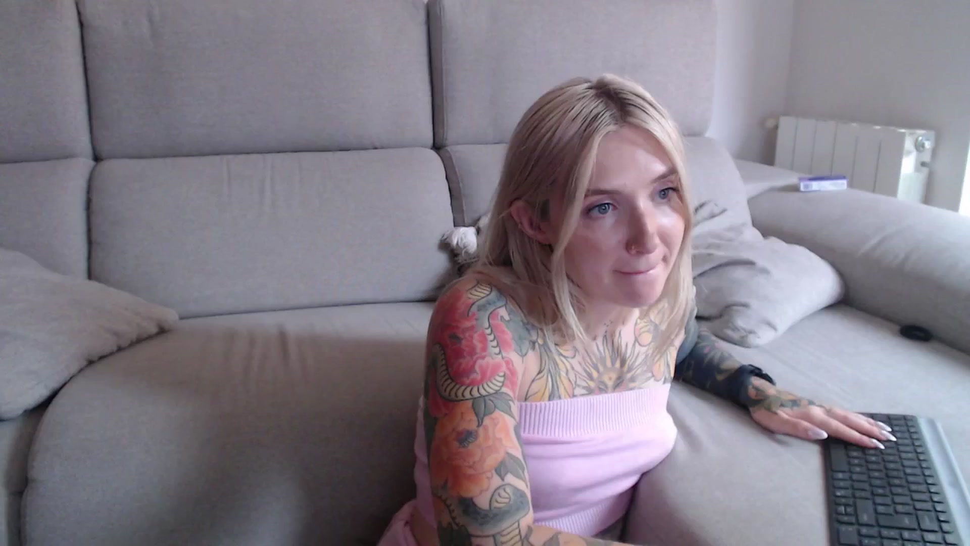 Gallery image thumbnail from Tattoo_bbgirl's myfreecams stream on, 09/12/2025, 18:08 image 12 of 20