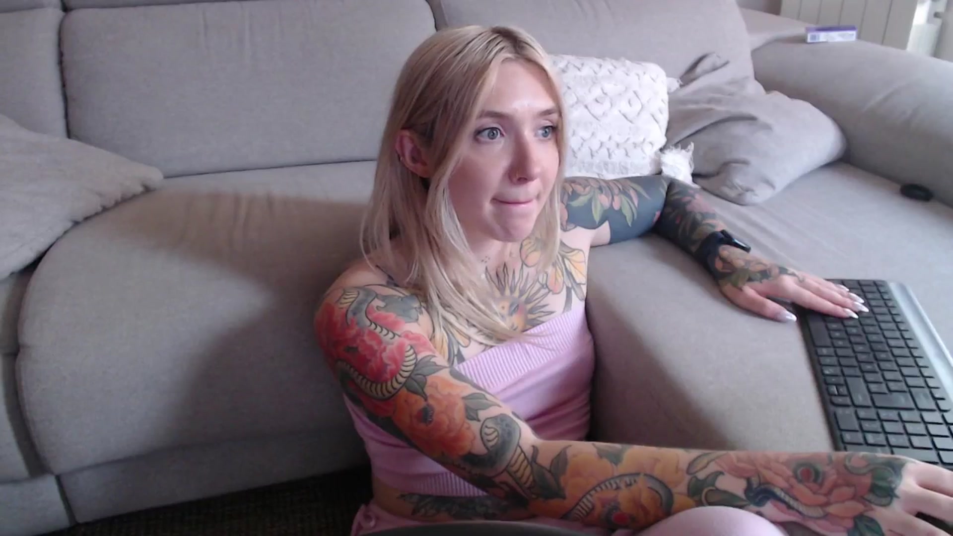 Gallery image thumbnail from Tattoo_bbgirl's myfreecams stream on, 09/12/2025, 18:08 image 16 of 20