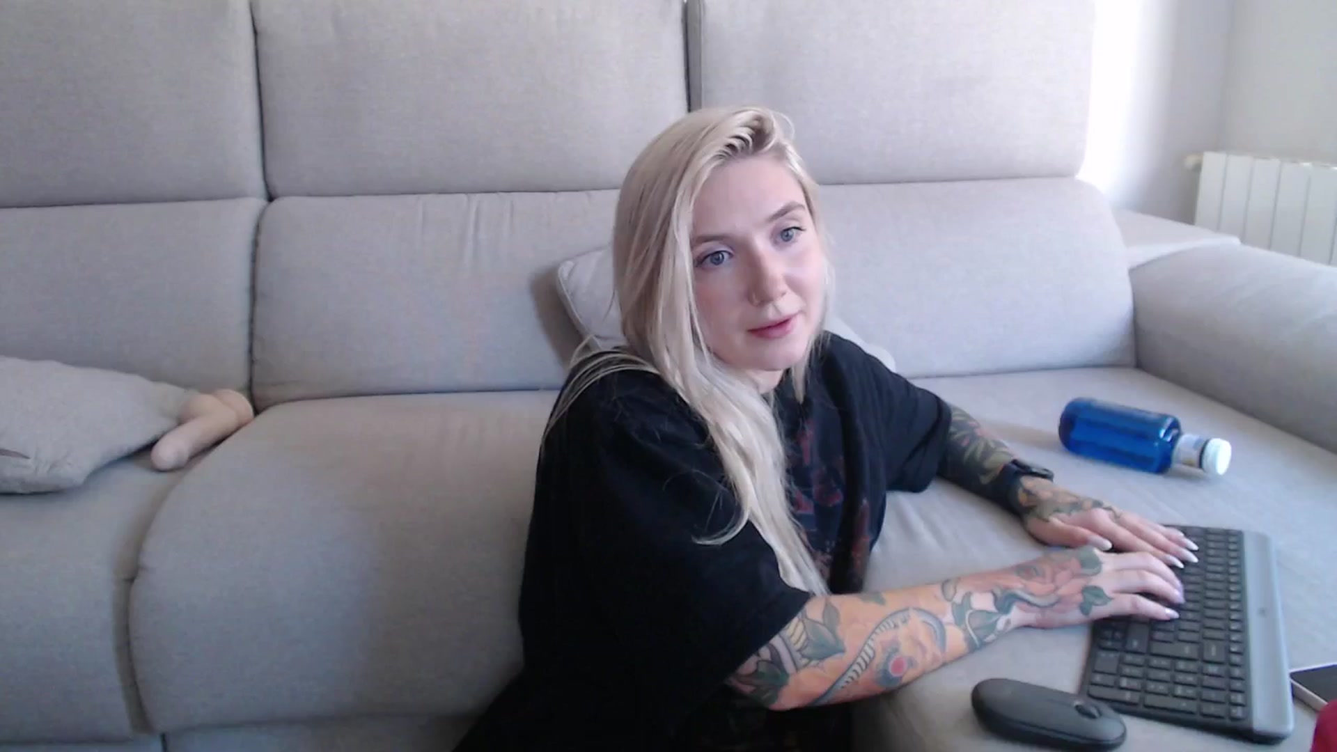 Gallery image thumbnail from Tattoo_bbgirl's myfreecams stream on, 09/14/2025, 13:45 image 15 of 20