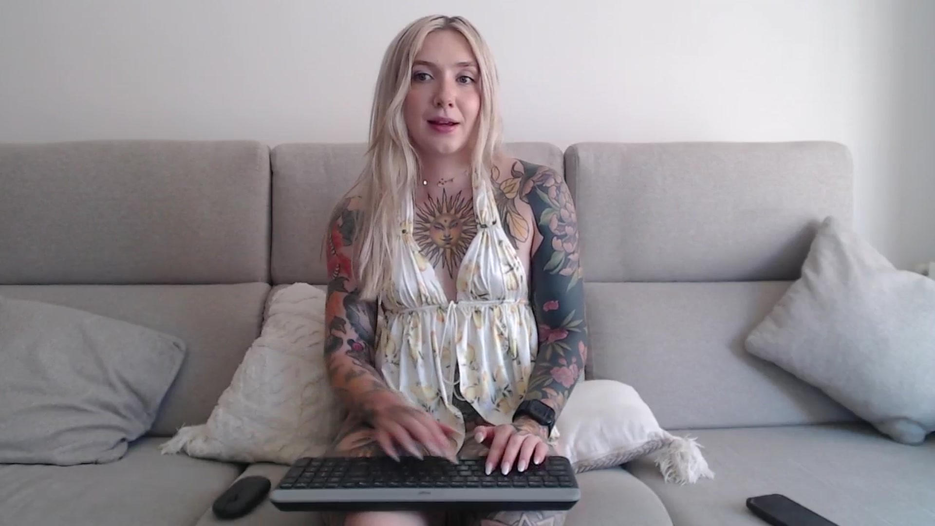 Gallery image thumbnail from Tattoo_bbgirl's myfreecams stream on, 09/15/2025, 15:15 image 8 of 20