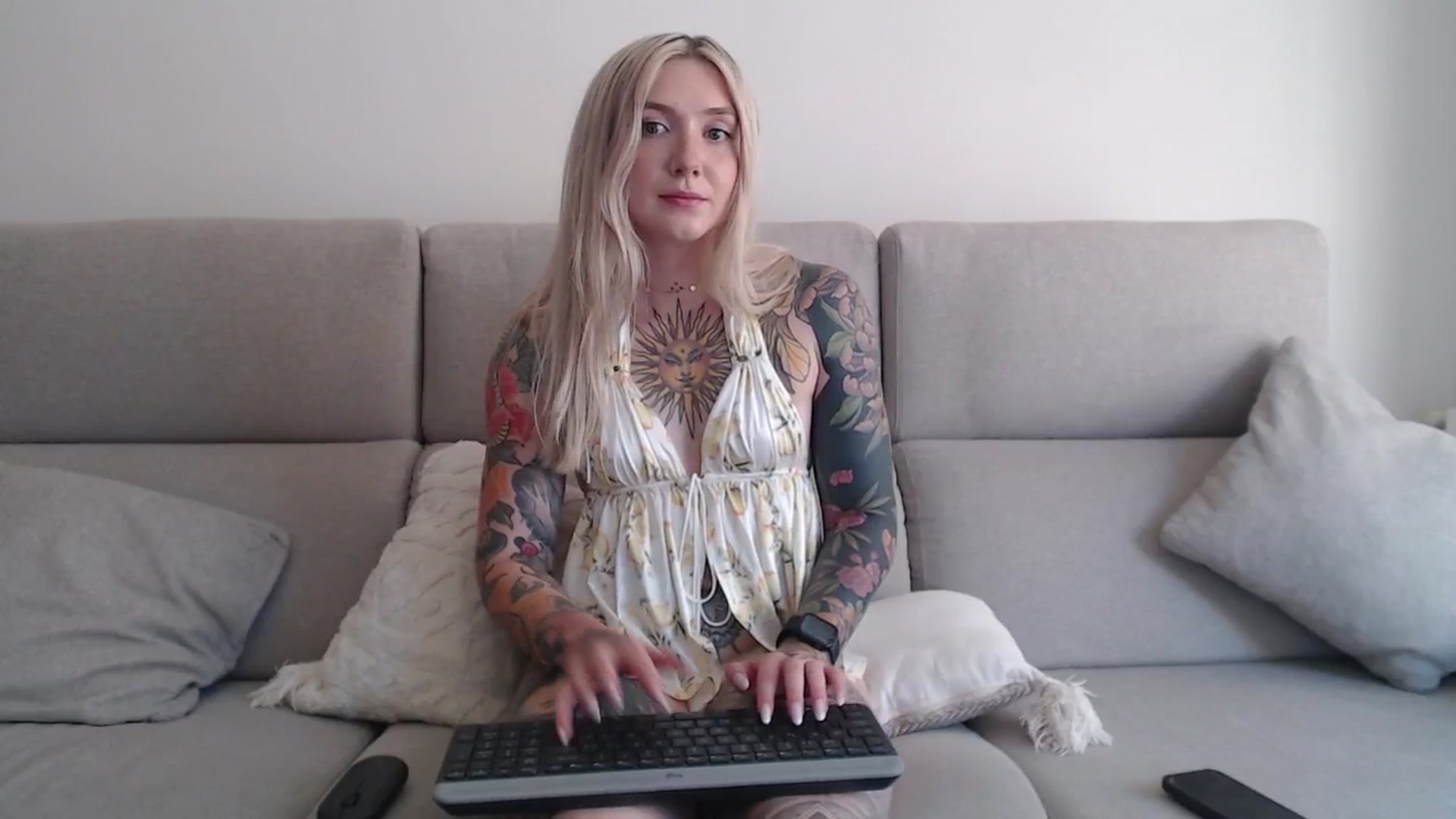 Gallery image thumbnail from Tattoo_bbgirl's myfreecams stream on, 09/15/2025, 15:15 image 10 of 20