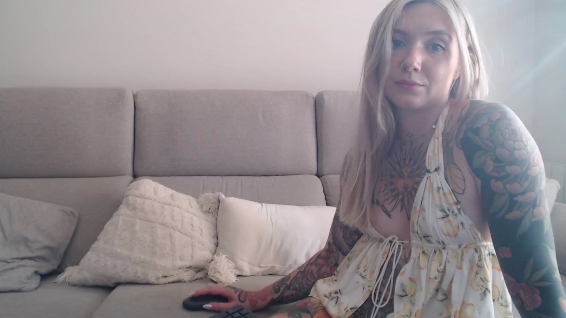 Gallery image thumbnail from Tattoo_bbgirl's myfreecams stream on, 09/15/2025, 16:41 image 18 of 20