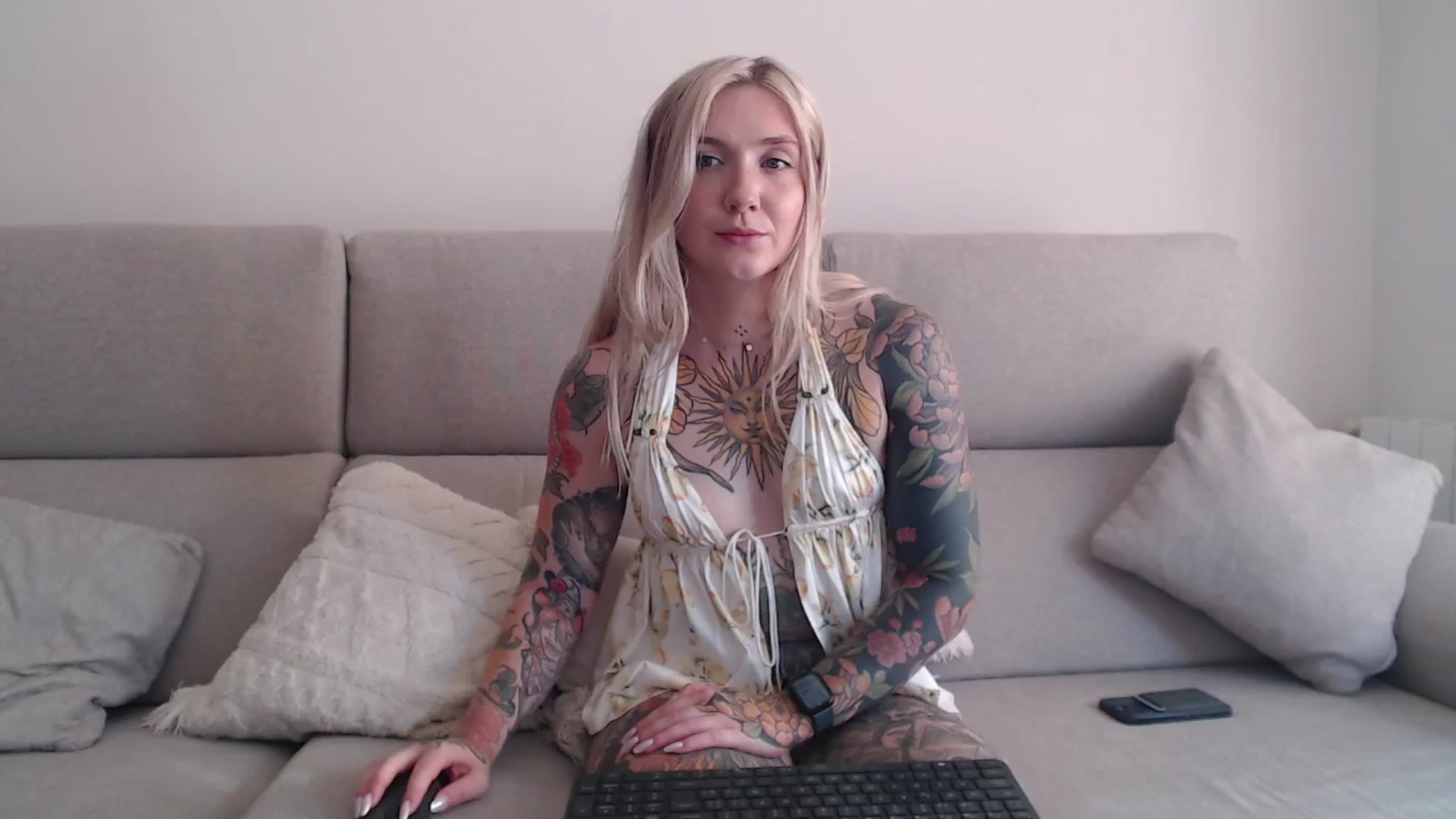 Gallery image thumbnail from Tattoo_bbgirl's myfreecams stream on, 09/15/2025, 16:41 image 13 of 20