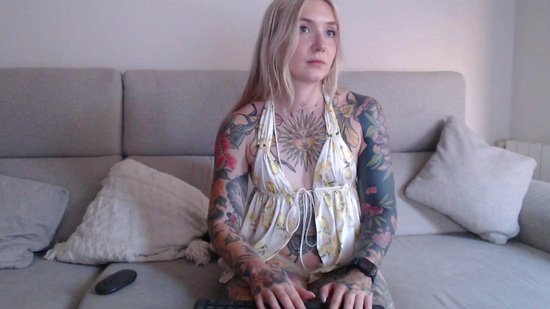 Gallery image thumbnail from Tattoo_bbgirl's myfreecams stream on, 09/15/2025, 18:00 image 6 of 20