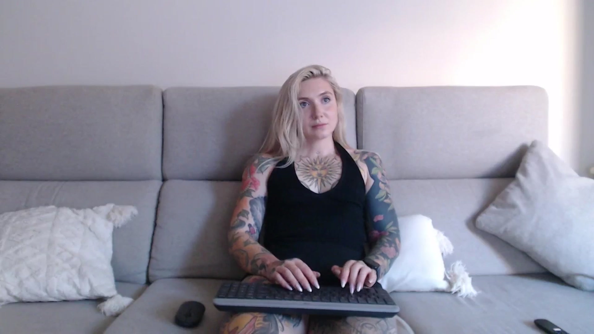 Gallery image thumbnail from Tattoo_bbgirl's myfreecams stream on, 09/16/2025, 17:29 image 9 of 20