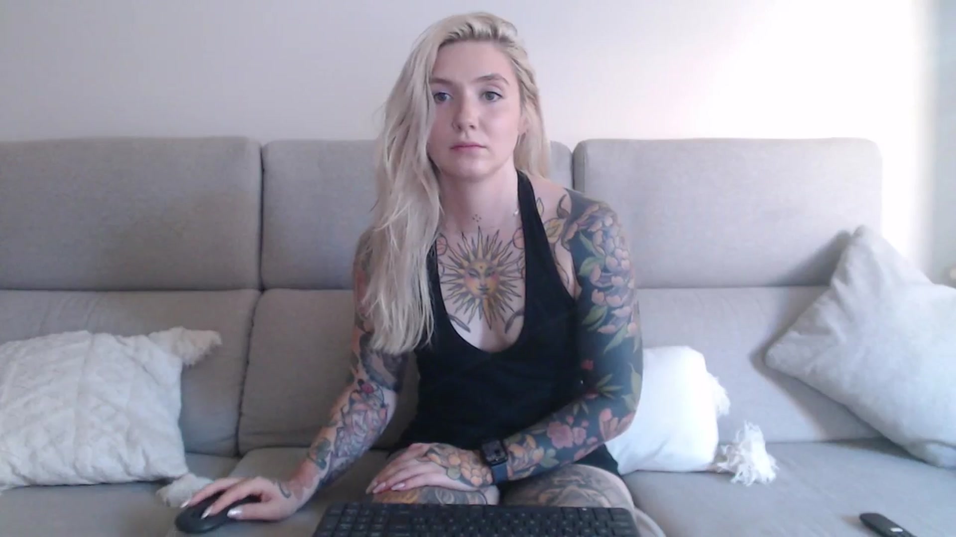Gallery image thumbnail from Tattoo_bbgirl's myfreecams stream on, 09/16/2025, 17:29 image 7 of 20