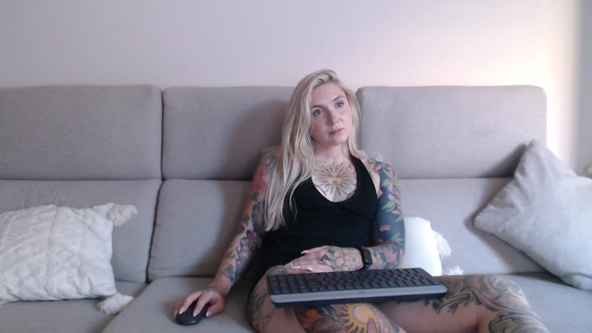 Gallery image thumbnail from Tattoo_bbgirl's myfreecams stream on, 09/16/2025, 17:29 image 18 of 20