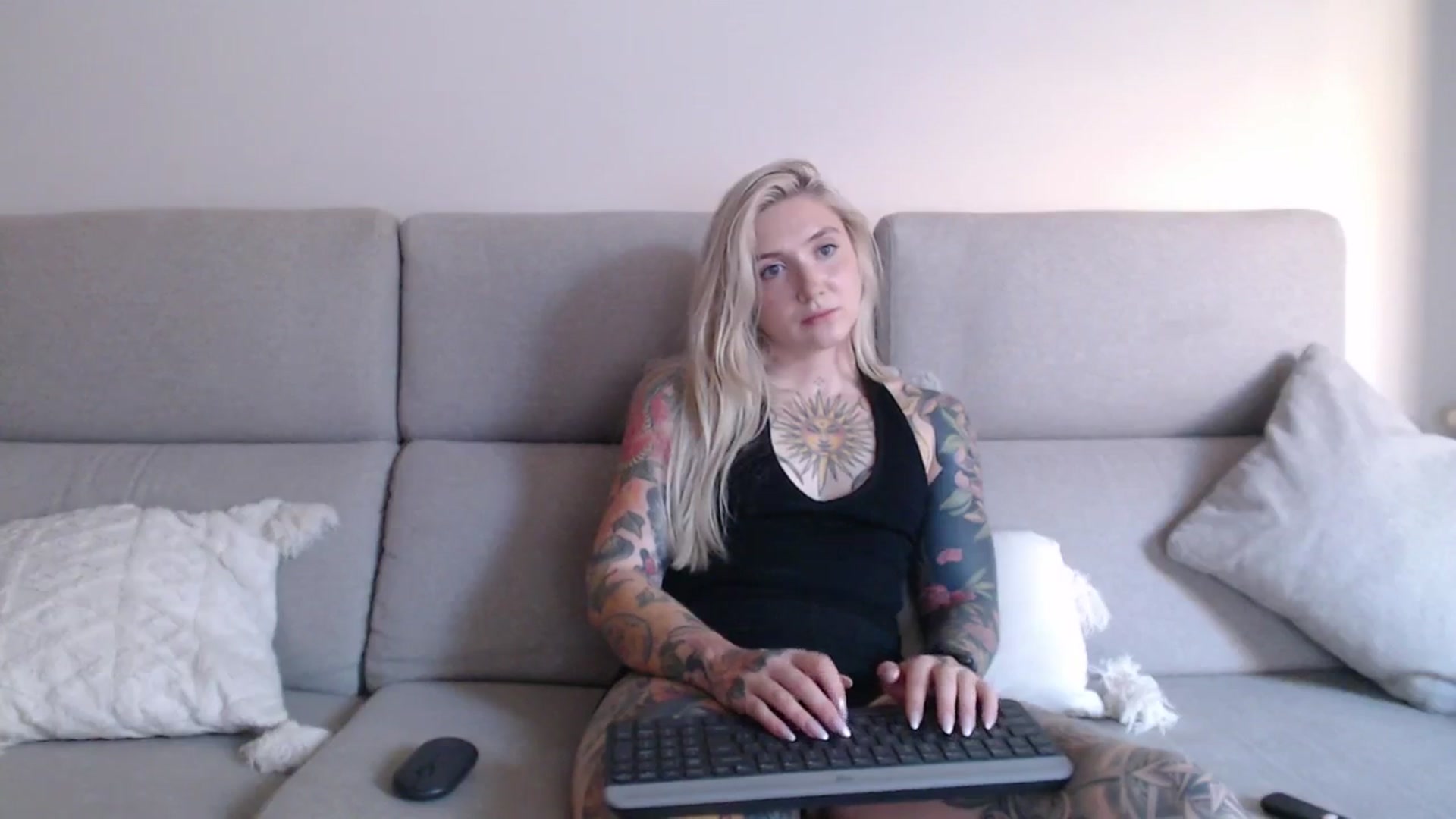 Gallery image thumbnail from Tattoo_bbgirl's myfreecams stream on, 09/16/2025, 17:29 image 17 of 20