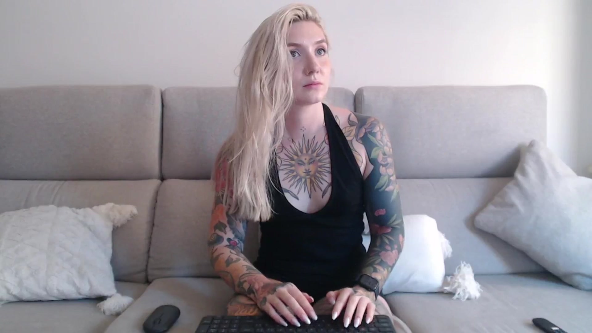 Gallery image thumbnail from Tattoo_bbgirl's myfreecams stream on, 09/16/2025, 17:29 image 5 of 20