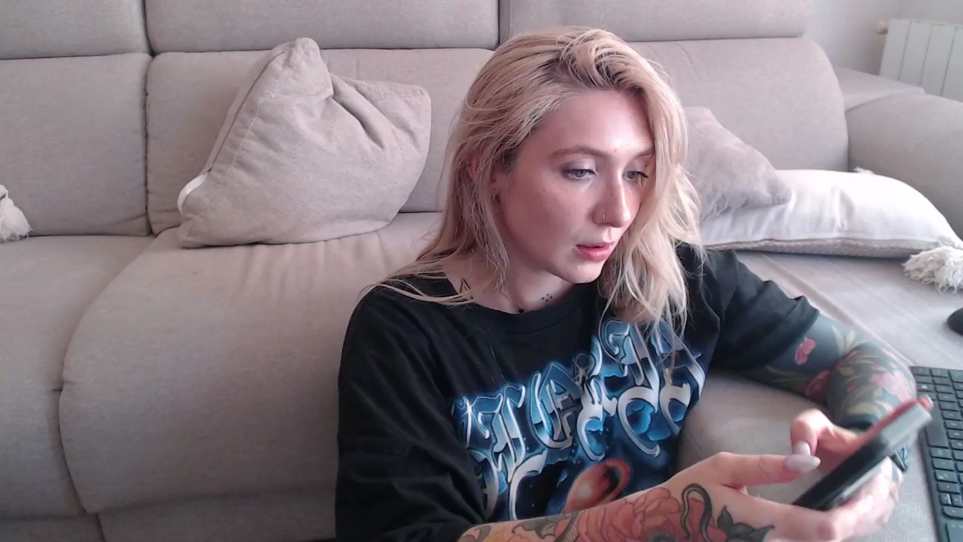 Gallery image thumbnail from Tattoo_bbgirl's myfreecams stream on, 09/17/2025, 16:35 image 12 of 20