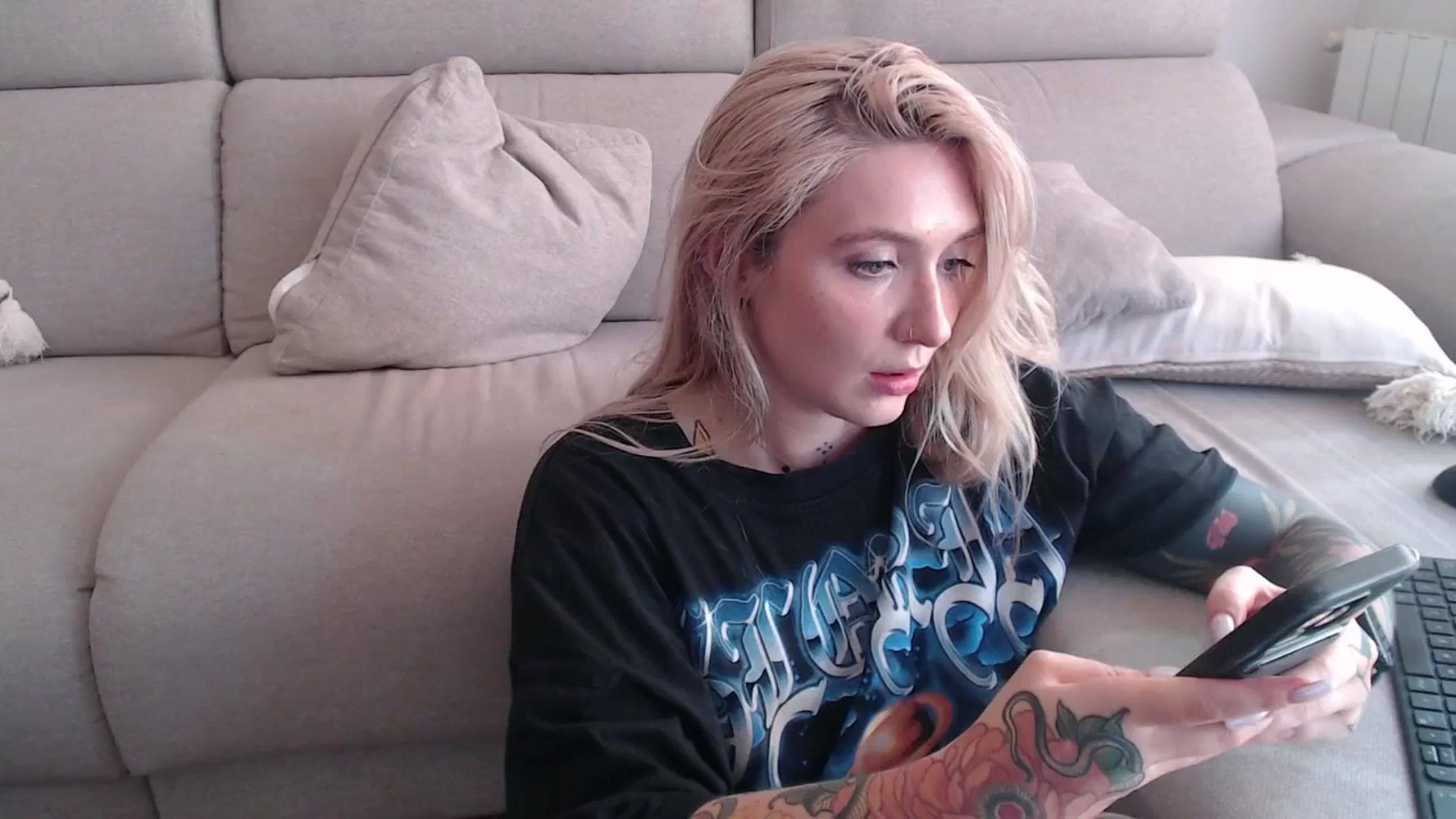 Gallery image thumbnail from Tattoo_bbgirl's myfreecams stream on, 09/17/2025, 16:35 image 14 of 20