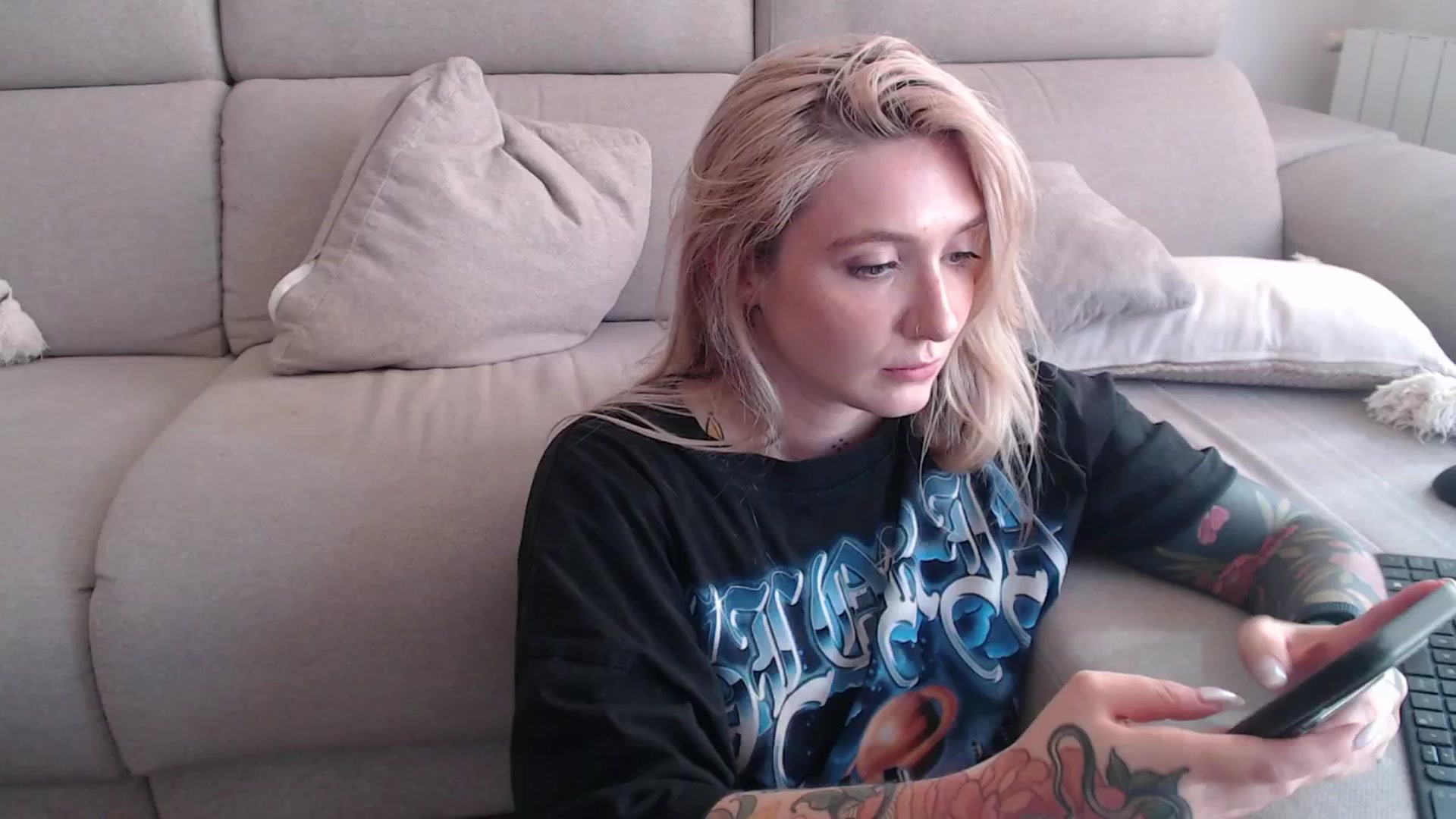 Gallery image thumbnail from Tattoo_bbgirl's myfreecams stream on, 09/17/2025, 16:35 image 9 of 20