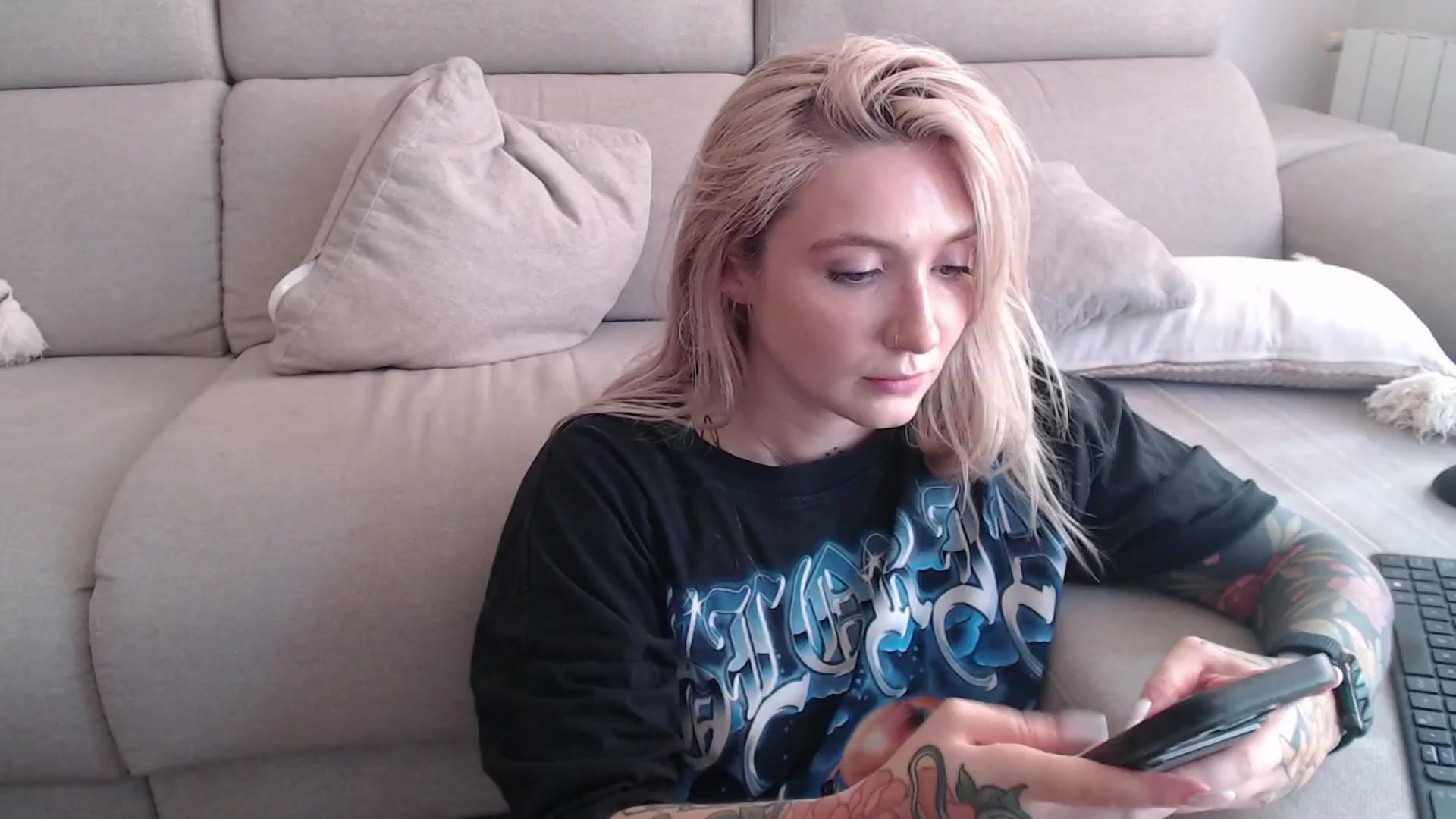 Gallery image thumbnail from Tattoo_bbgirl's myfreecams stream on, 09/17/2025, 16:35 image 6 of 20