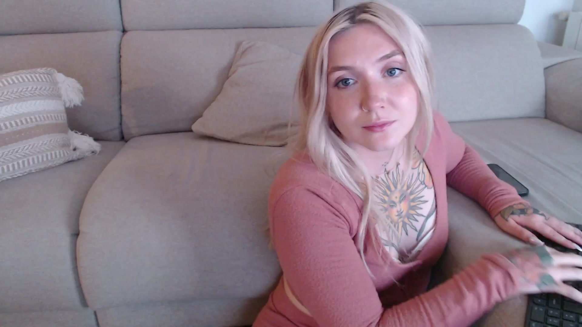 Gallery image thumbnail from Tattoo_bbgirl's myfreecams stream on, 09/18/2025, 19:39 image 1 of 20