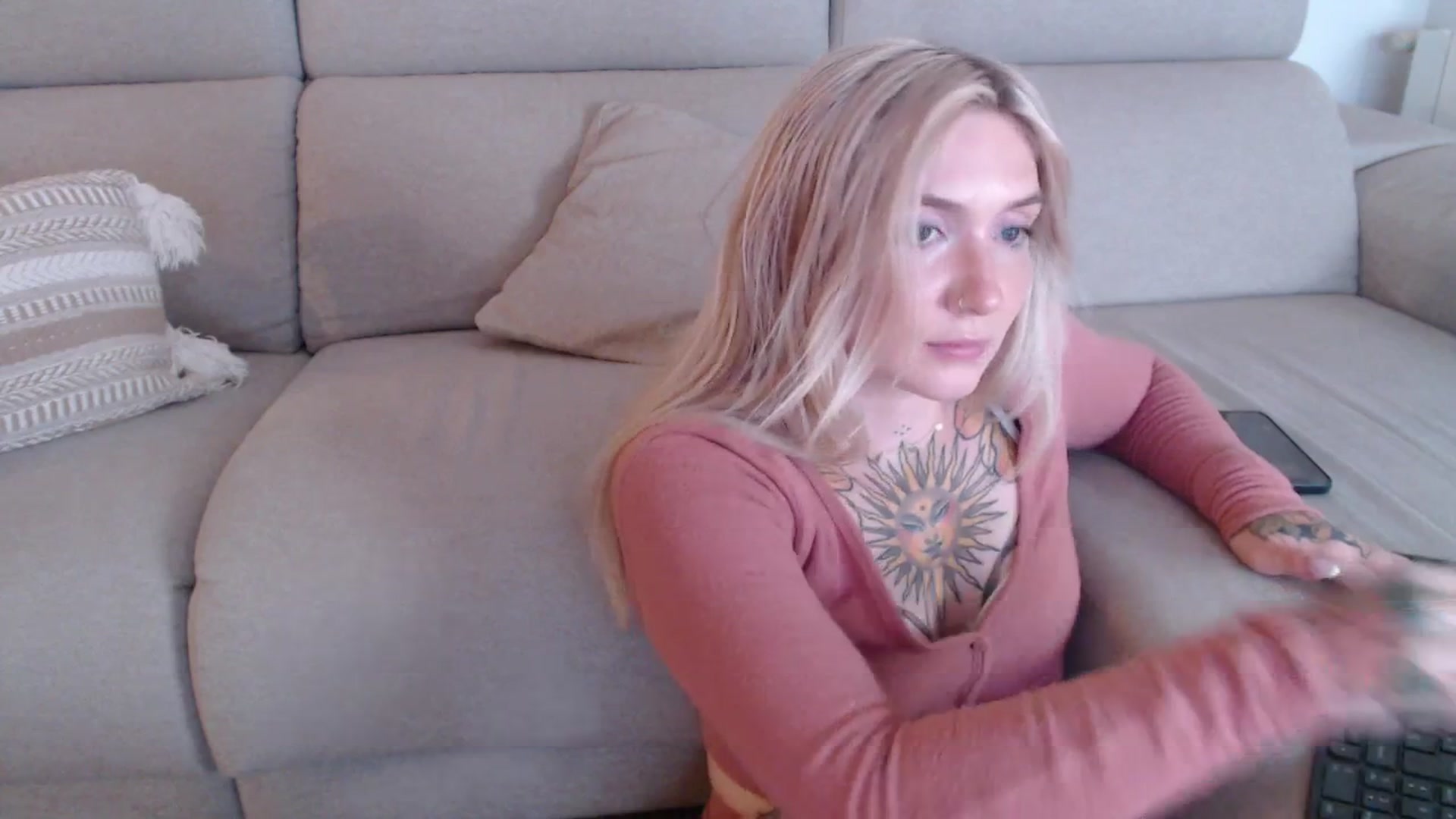 Gallery image thumbnail from Tattoo_bbgirl's myfreecams stream on, 09/18/2025, 19:39 image 5 of 20