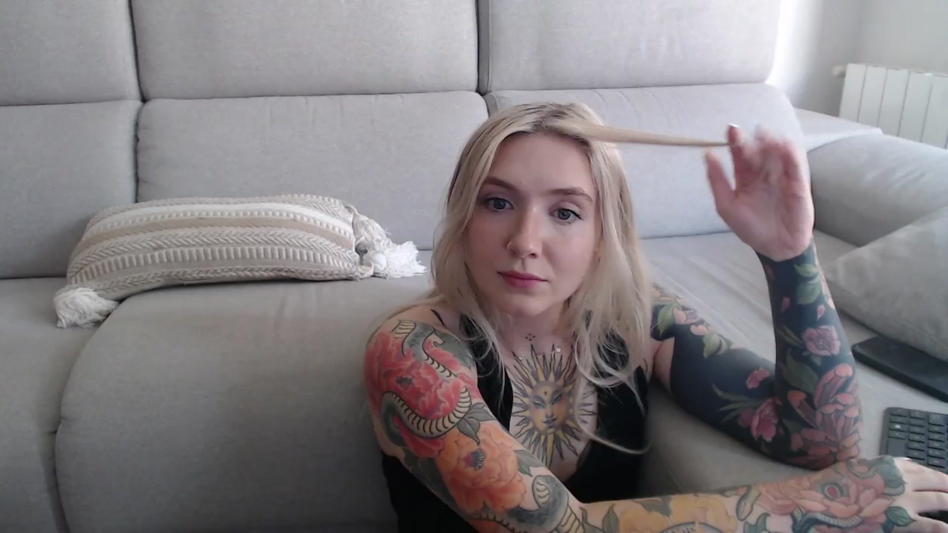 Gallery image thumbnail from Tattoo_bbgirl's myfreecams stream on, 09/19/2025, 12:35 image 7 of 20