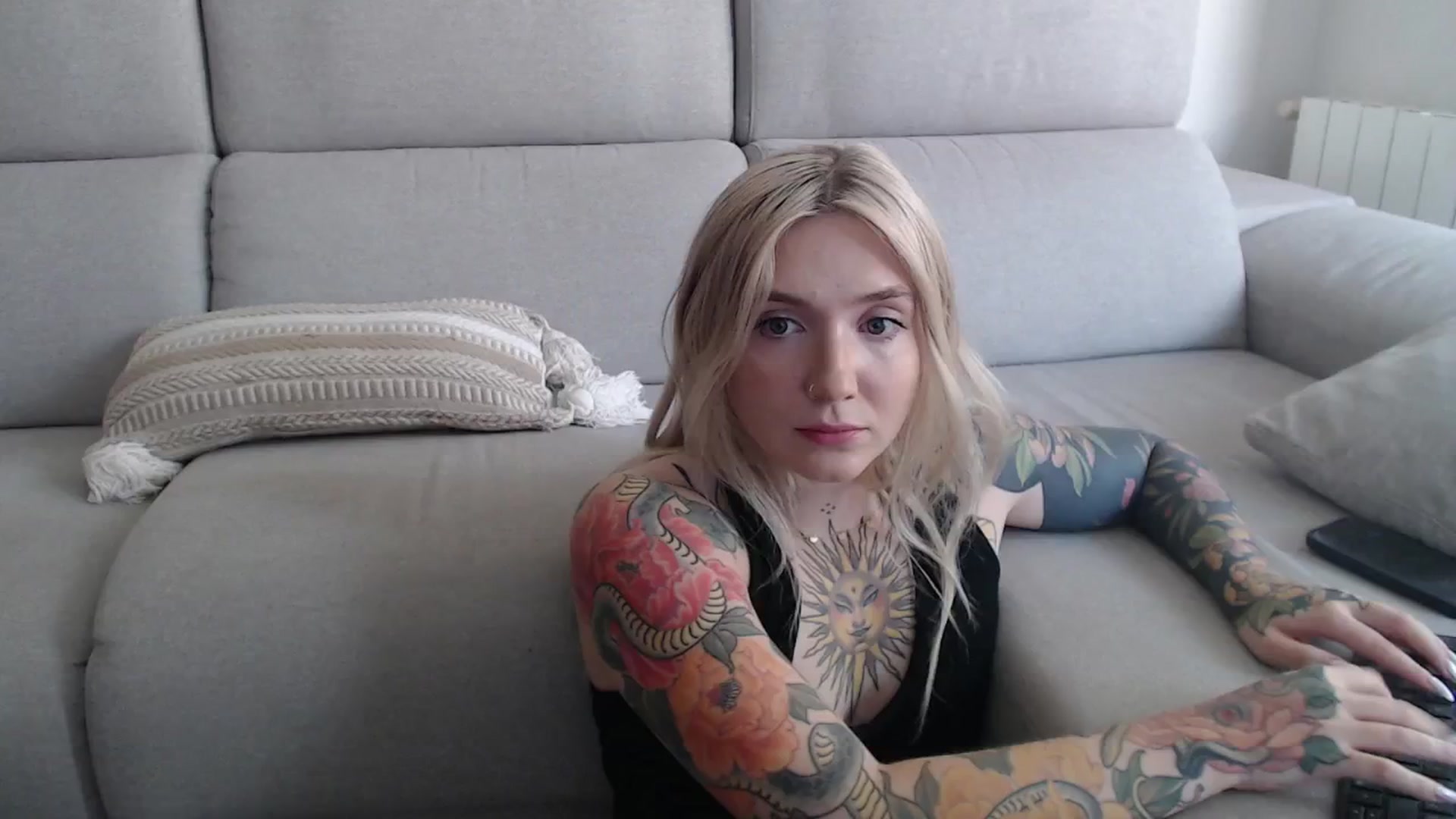 Gallery image thumbnail from Tattoo_bbgirl's myfreecams stream on, 09/19/2025, 12:35 image 9 of 20