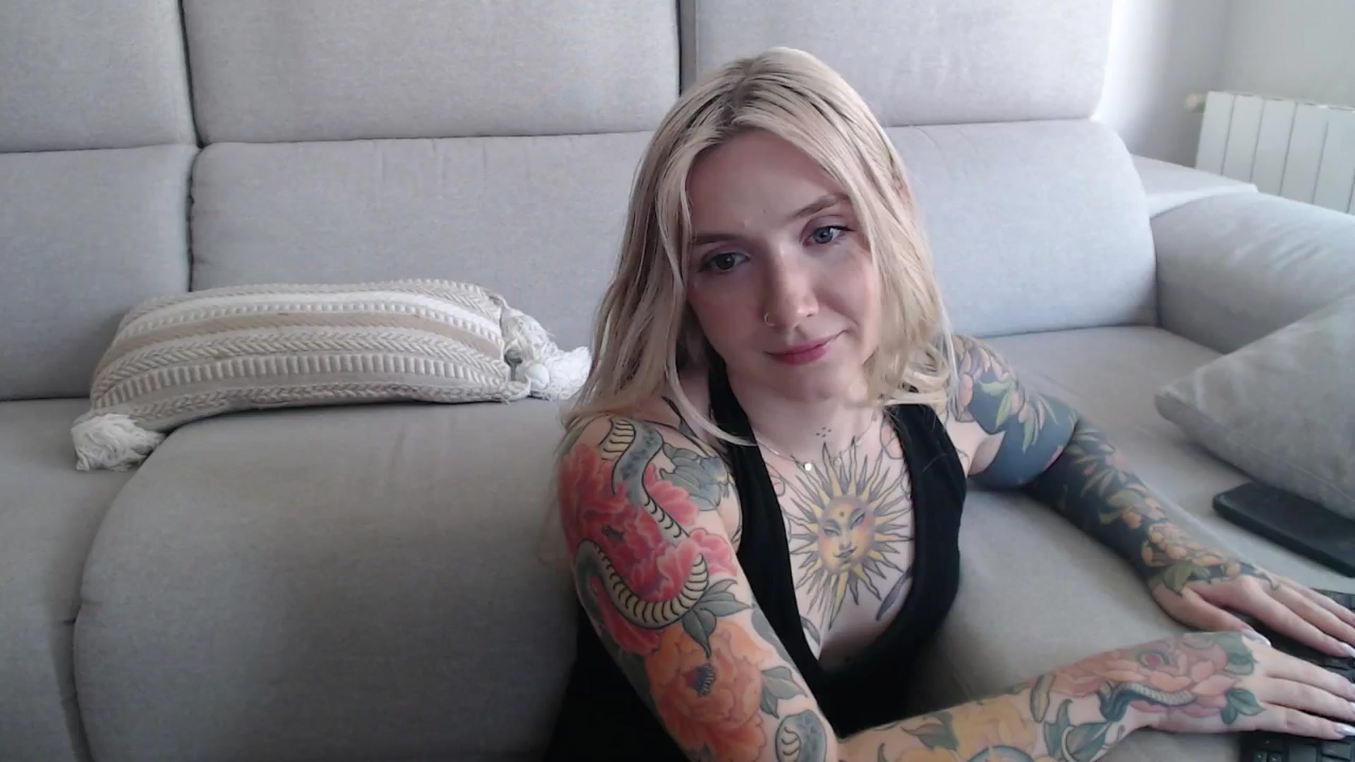 Gallery image thumbnail from Tattoo_bbgirl's myfreecams stream on, 09/19/2025, 12:35 image 3 of 20