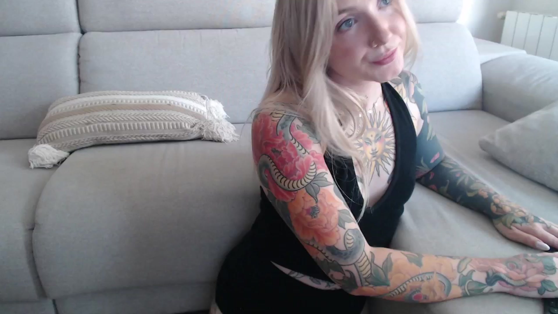 Gallery image thumbnail from Tattoo_bbgirl's myfreecams stream on, 09/19/2025, 13:29 image 6 of 20